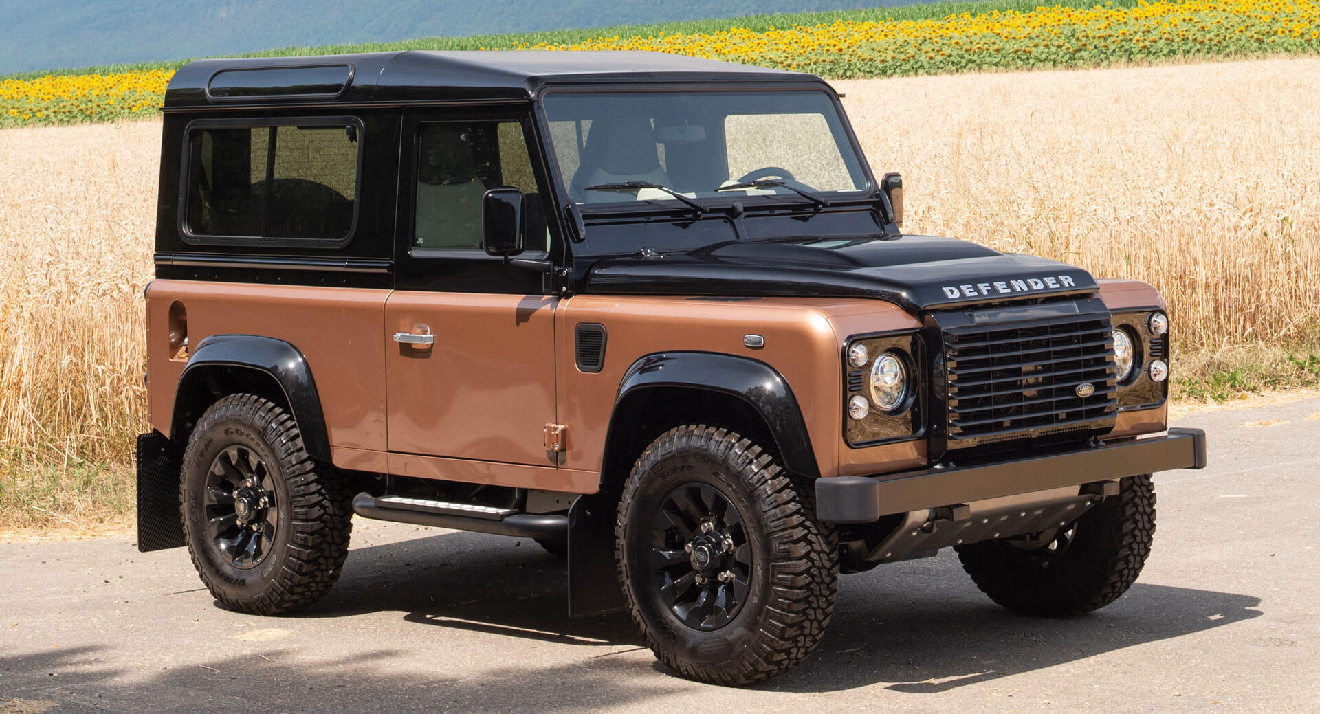 This New 2016 Defender Autobiography The Truly New 2020 Defender? | Carscoops