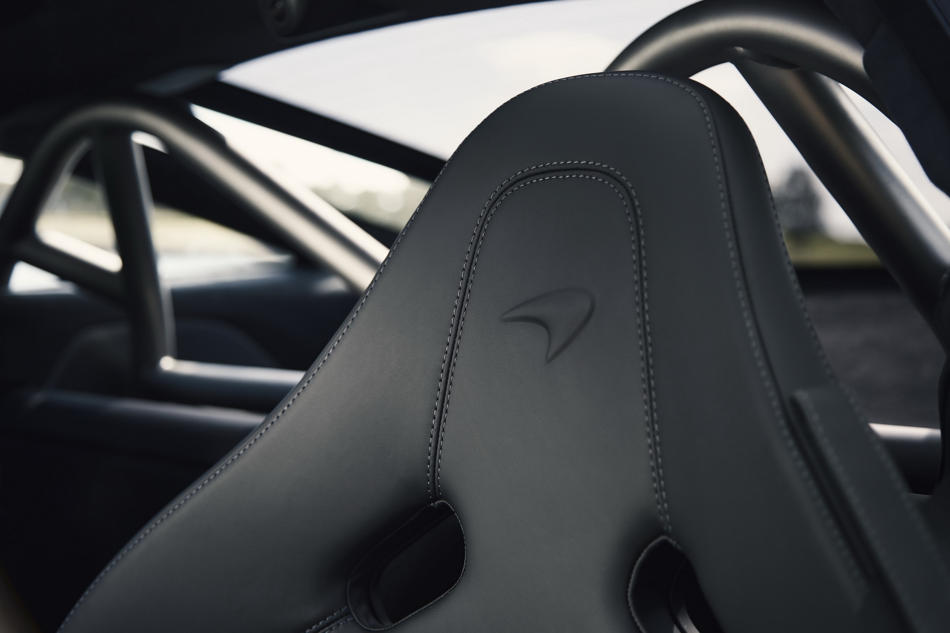 McLaren 720S Coupe MSO Apex Collection Honors Top European GP Tracks
