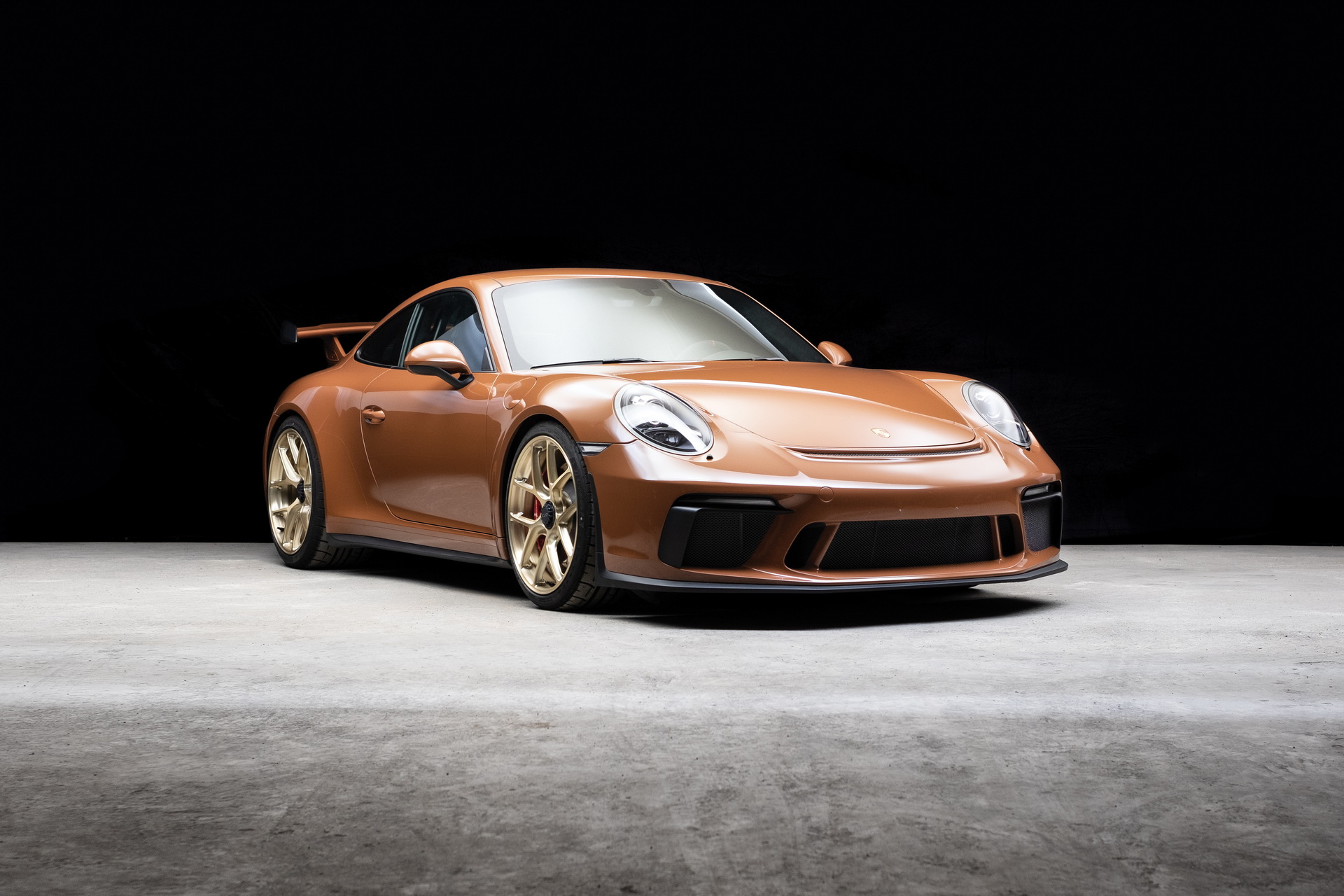 This Paint-to-Sample Porsche 911 GT3 Might Just Be Our New Favorite Spec