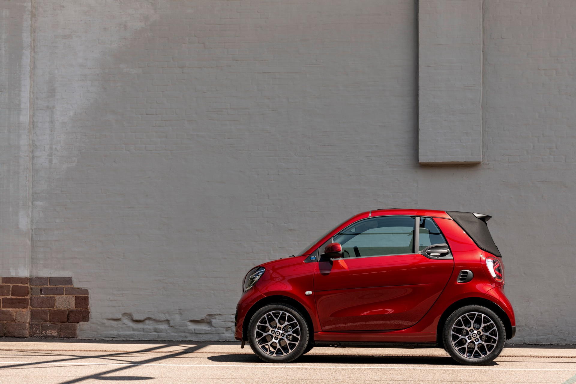 2020 Smart EQ ForTwo And ForFour Revealed With New Looks, Same Dismal Powertrain