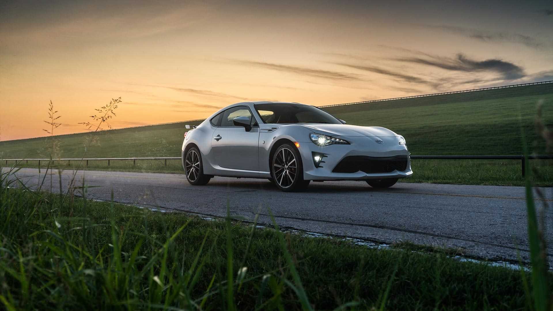 2020 Toyota 86 Gains New Infotainment System And TRD Handling Package