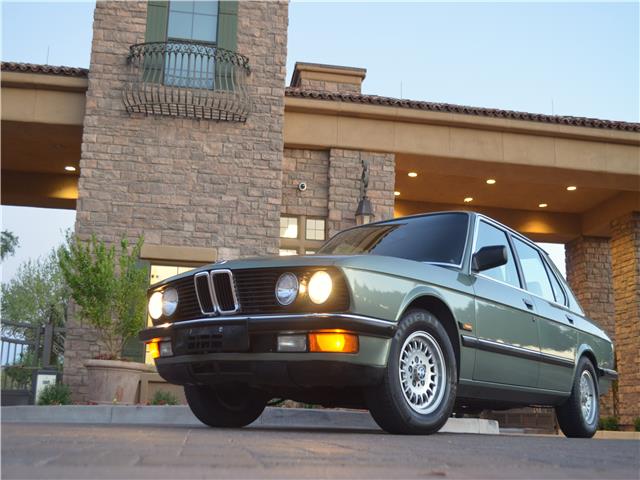 1985 BMW 518i With Reasonably Low Mileage Looks Good But Goes For $22k