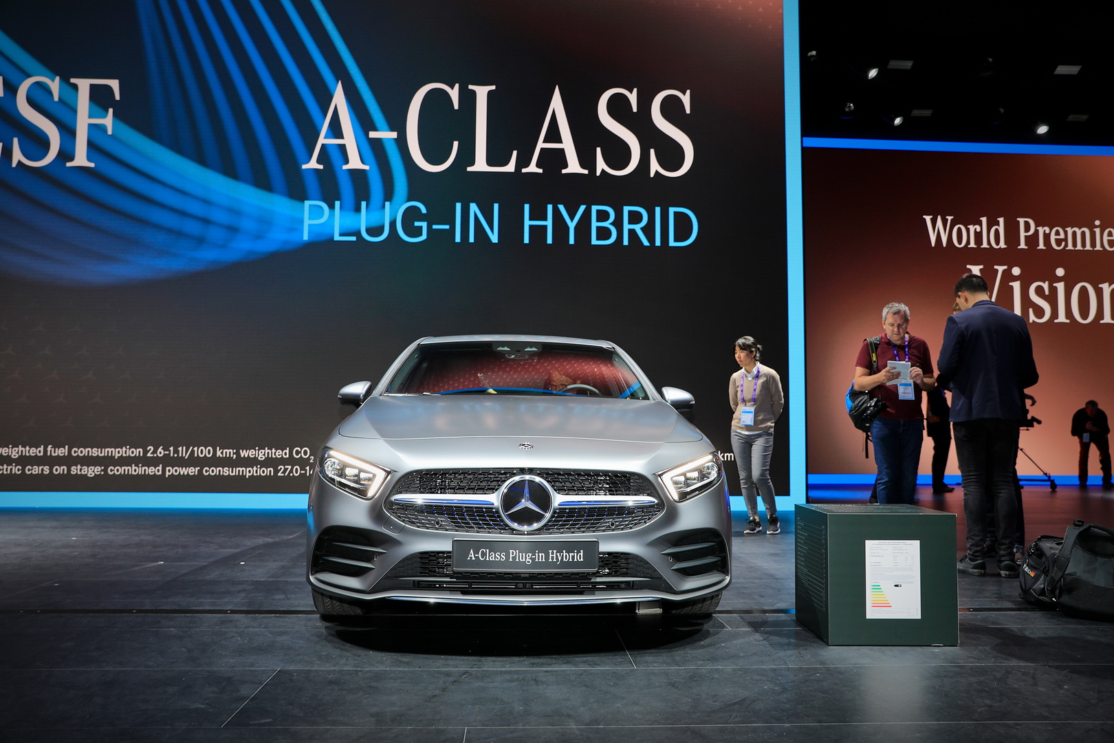 2020 Mercedes-Benz A250e And B250e Plug Into The Heart Of The Compact Segment