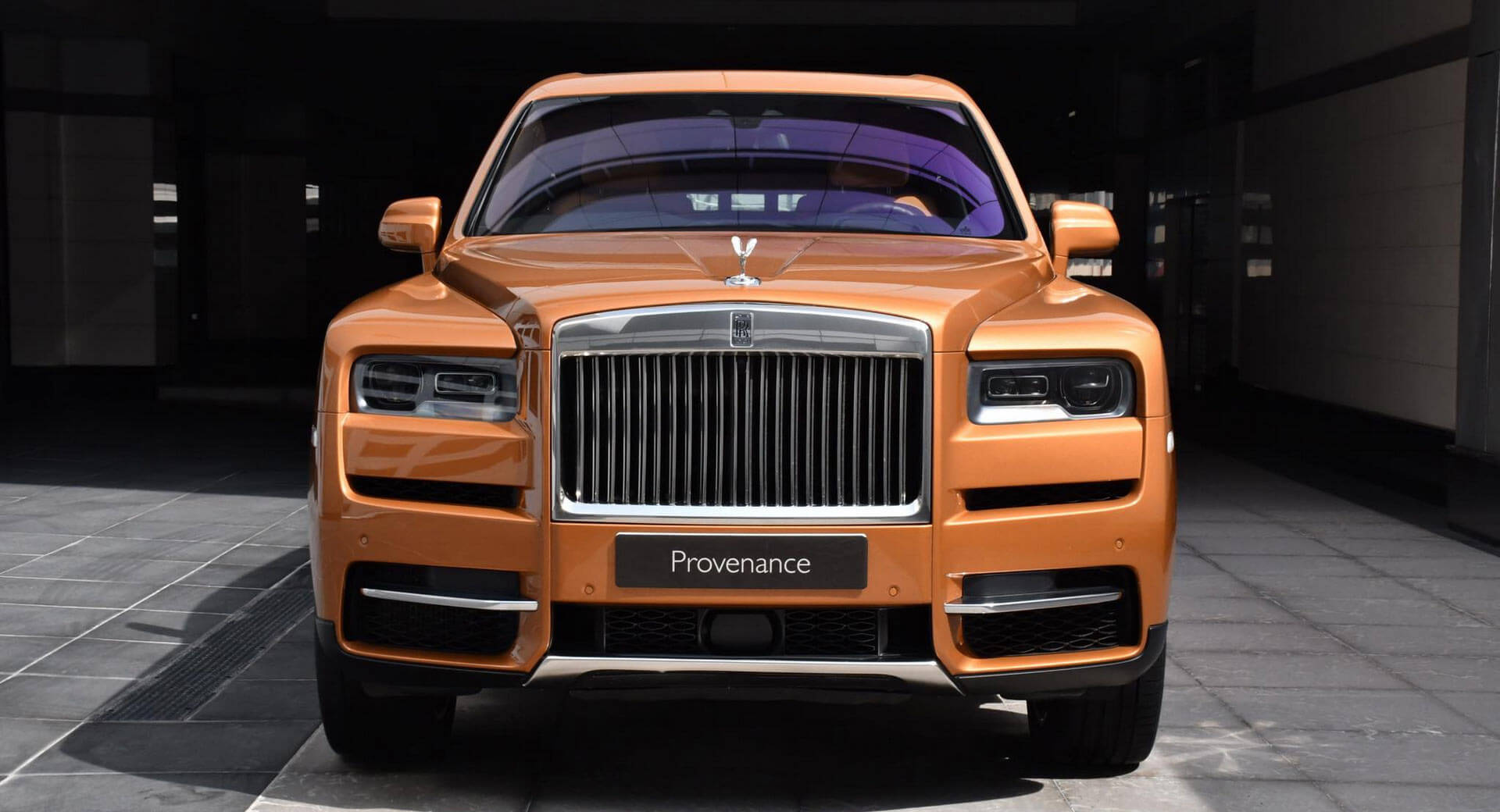 Rolls Royce Cullinan (2019) - The Best Luxury SUV! 