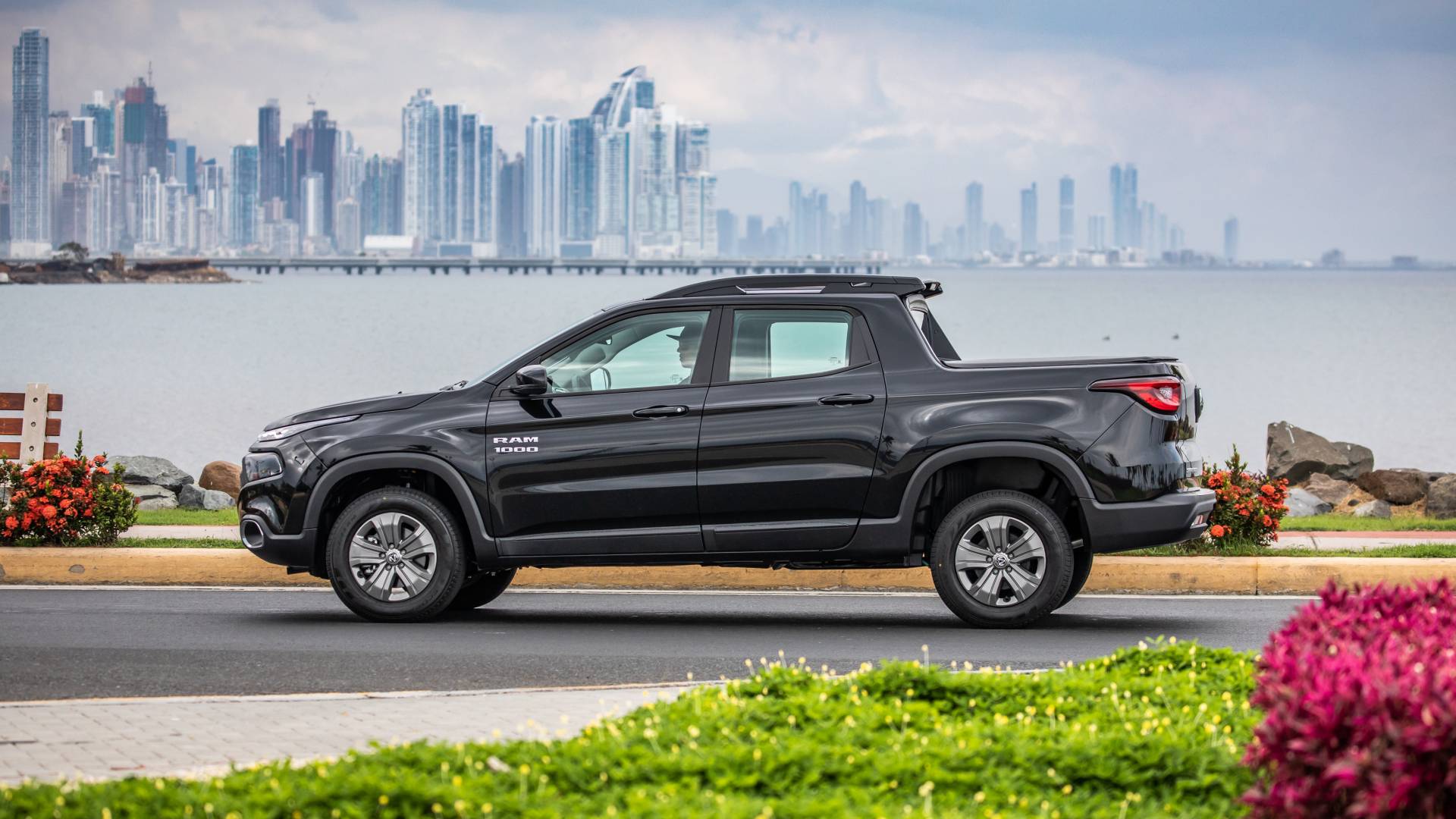 Ram 1000 Pickup Is A Rebadged Fiat Toro For Certain Latin American Markets