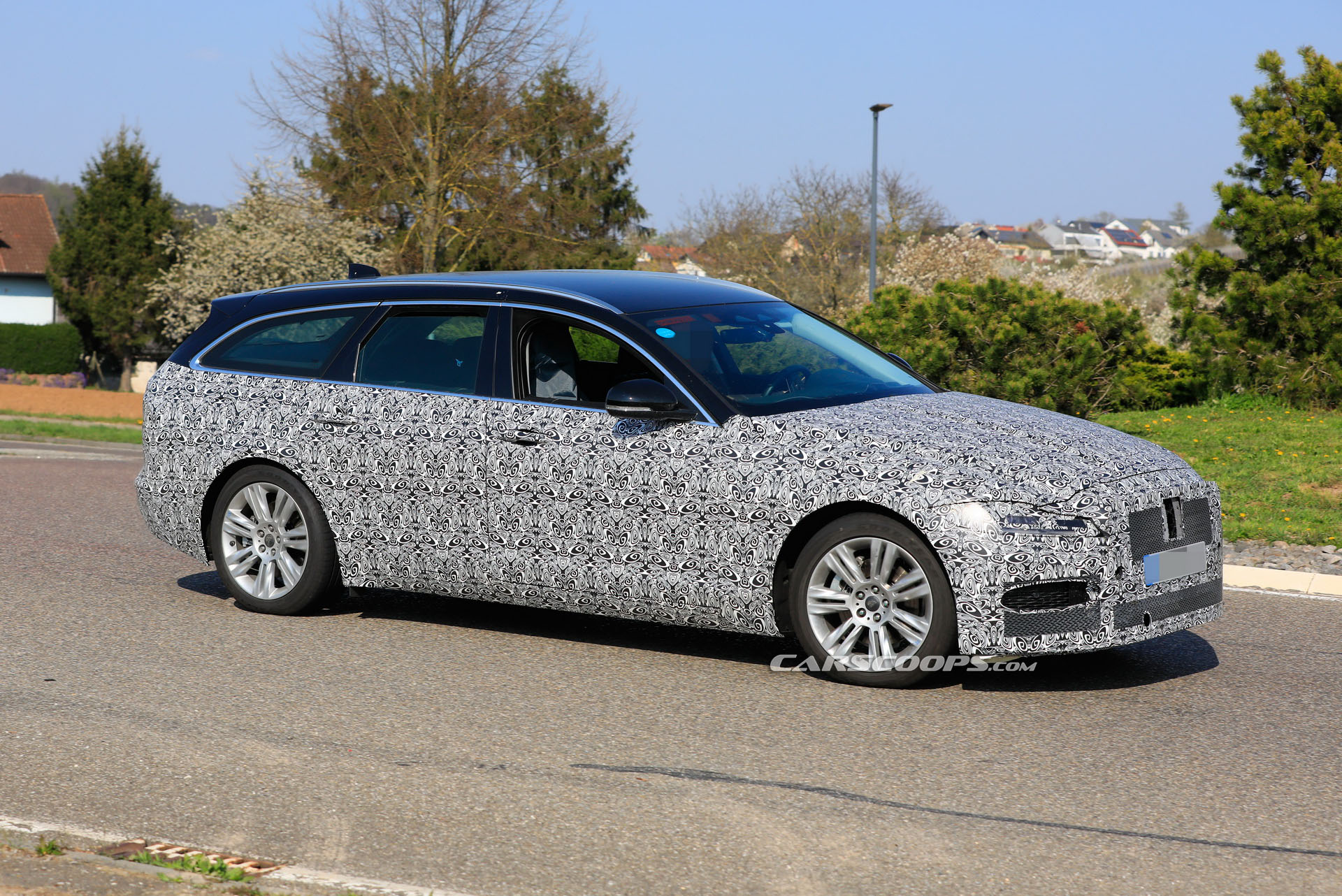 Jaguar Brings Out Facelifted 2021 XF Sportbrake Out For Testing