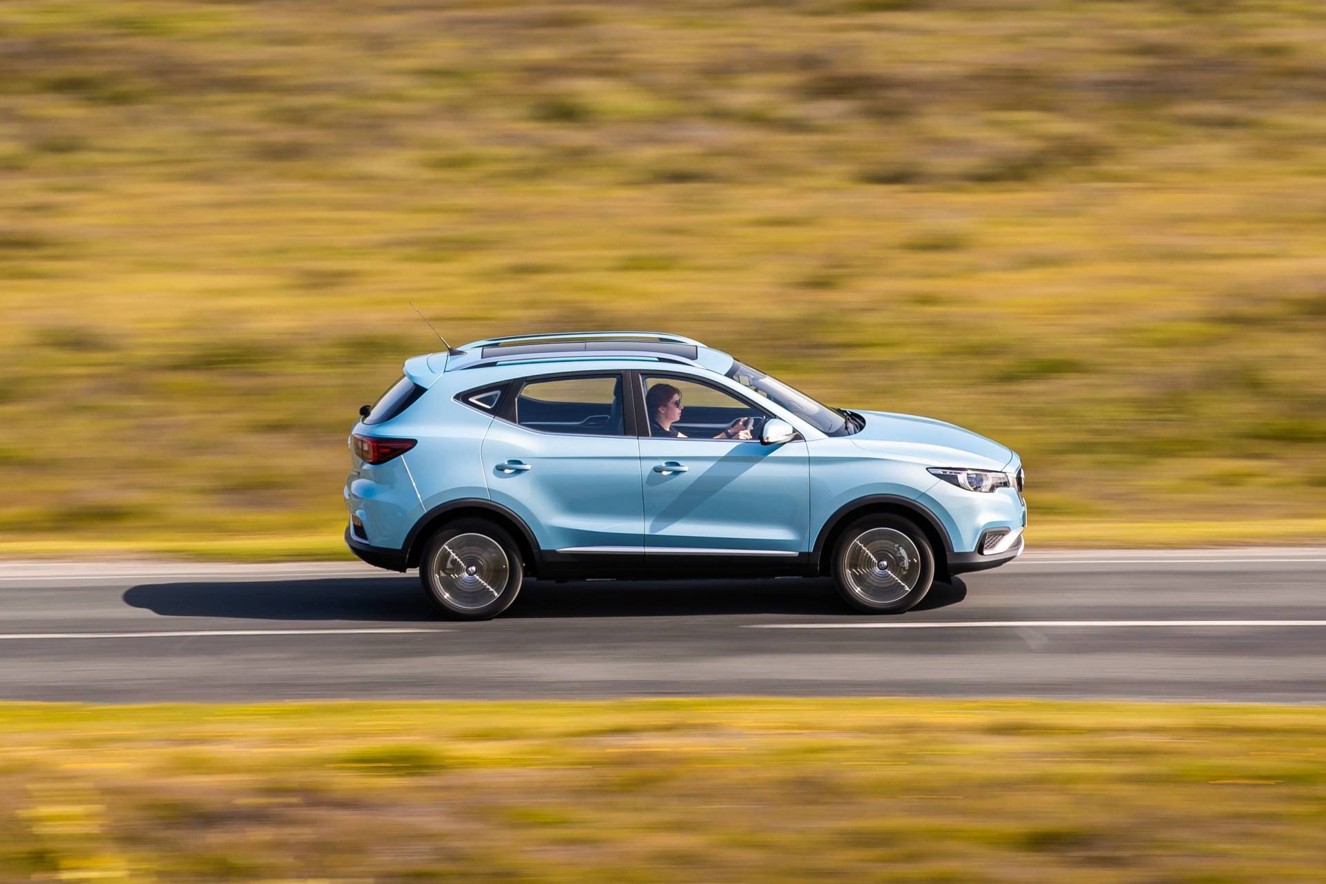 MG Racks Up 2,000 Orders For ZS EV, Extends Discounts To Next 1,000 Buyers