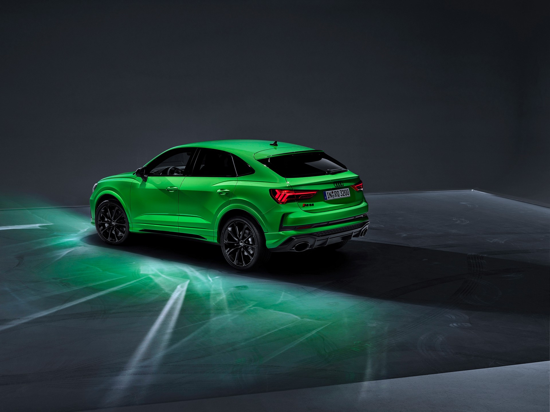 Audi RS Q3 And RS Q3 Sportback Debut With 395 HP