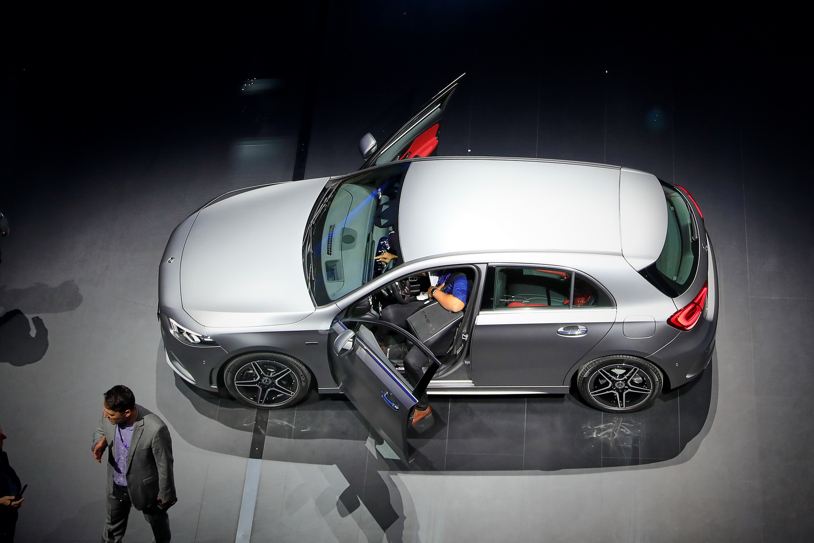 2020 Mercedes-Benz A250e And B250e Plug Into The Heart Of The Compact Segment