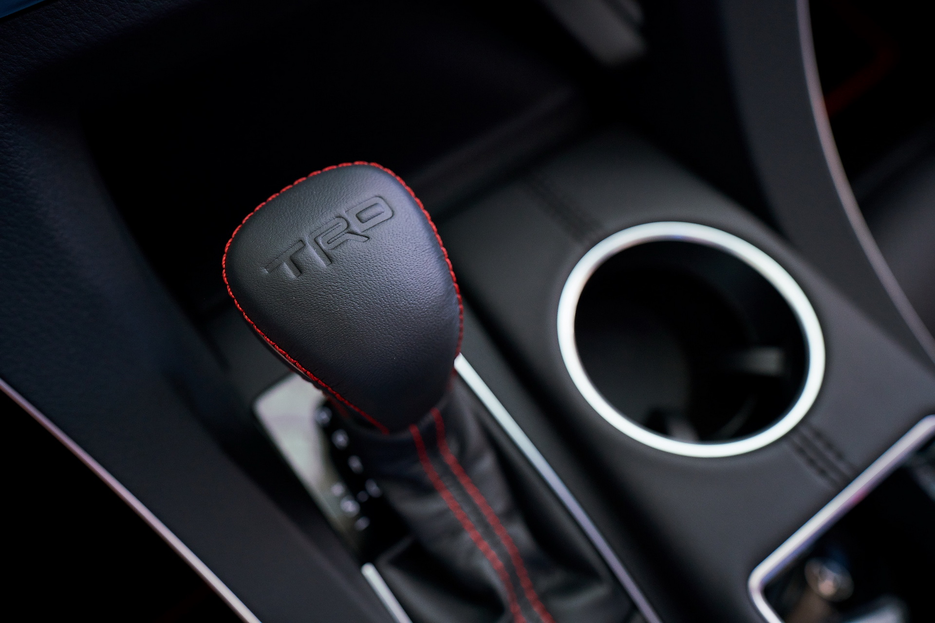 Toyota Details Sporty-Looking Camry And Avalon TRD