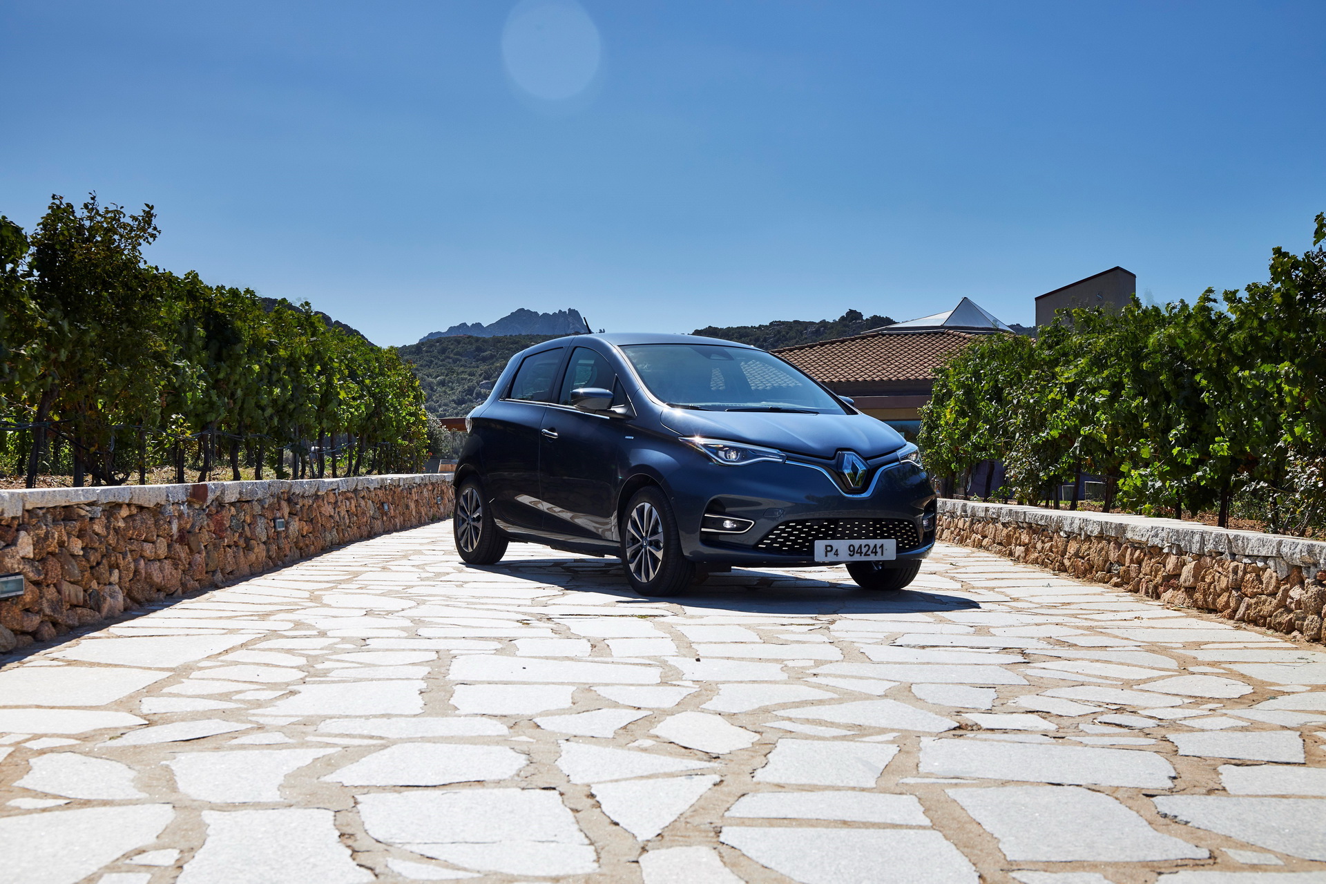 New Renault Zoe EV Launched In Europe With Up To 242 Miles Of Range
