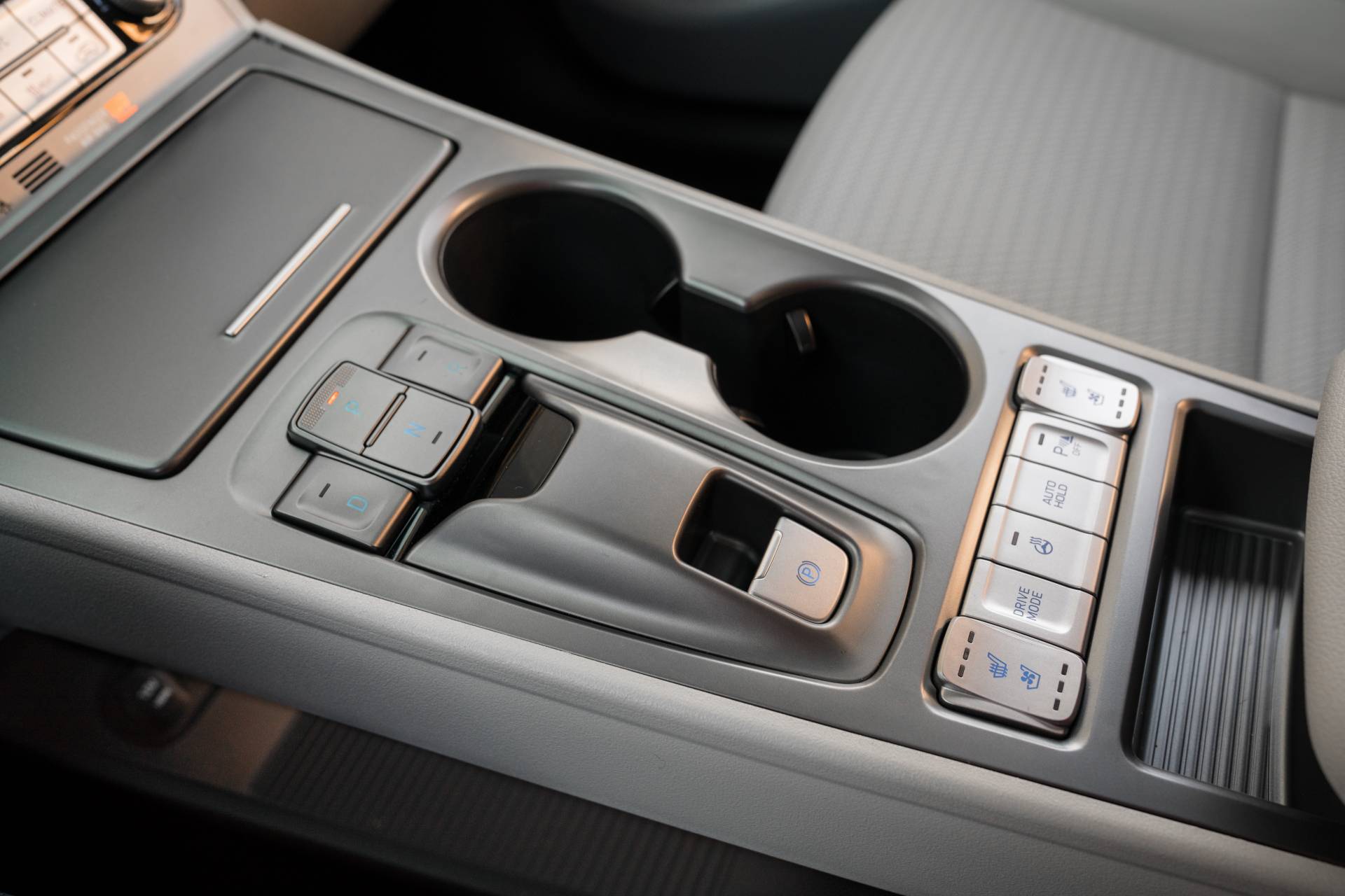 2020 Hyundai Kona Electric Gains 10.25-Inch Touchscreen, Battery Warmer System