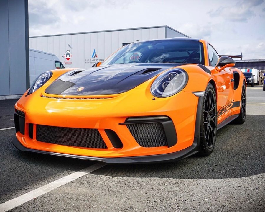 Confused? This 2019 Porsche 911 GT3 RS (991.2) Was Custom Ordered In The 997-Gen’s Colors