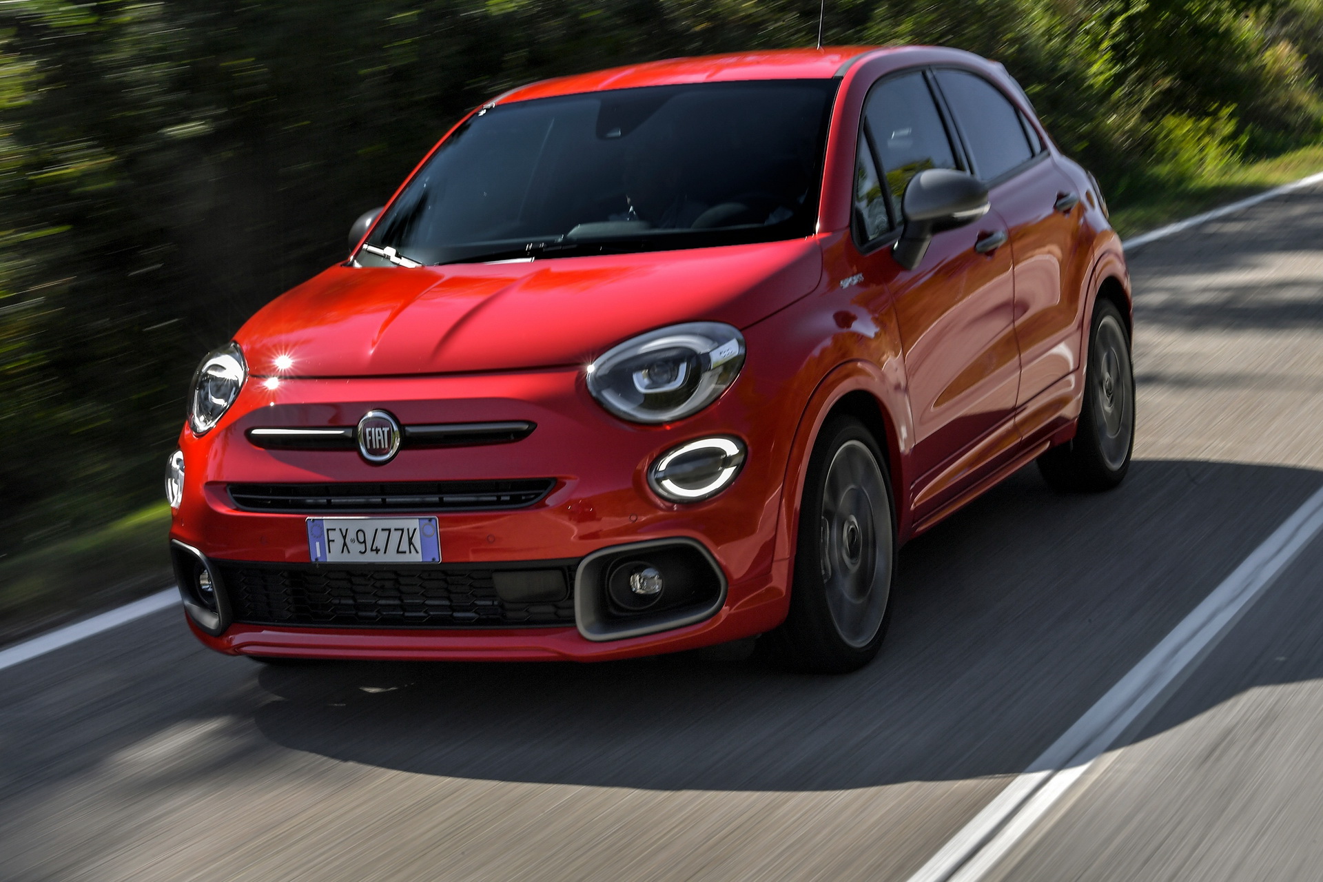 New, Range-Topping Fiat 500X Sport Offers Better Handling And Sharper Looks