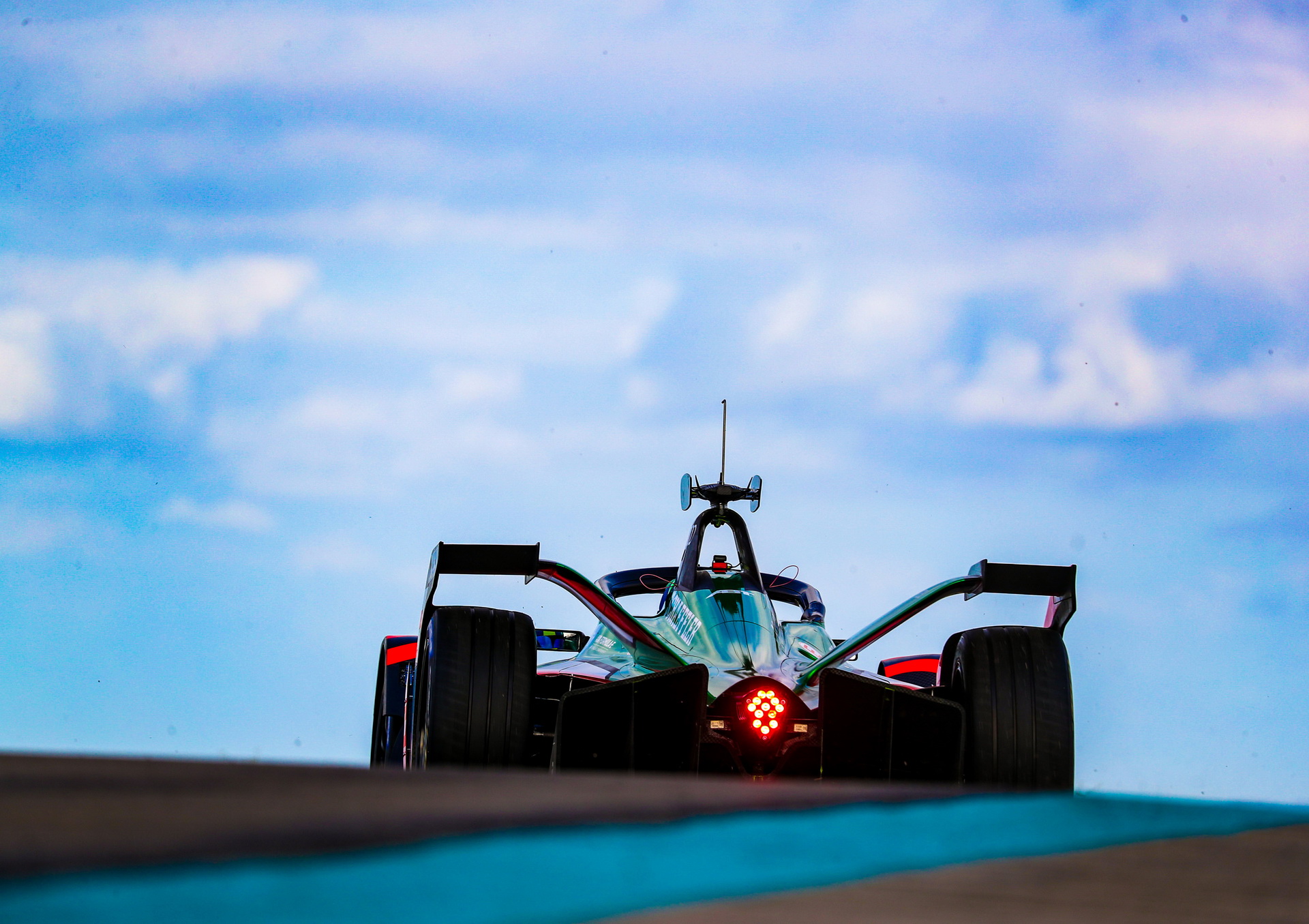 Audi Ready To Unleash New E-Tron FE06 Racer Onto Formula E