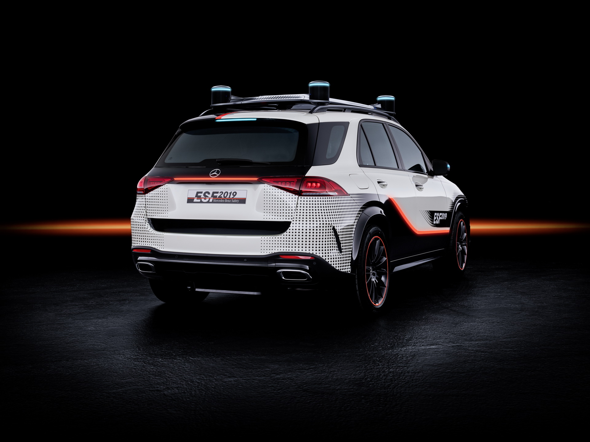 Mercedes’ New Experimental Safety Vehicle Is The World’s Most Clever GLE