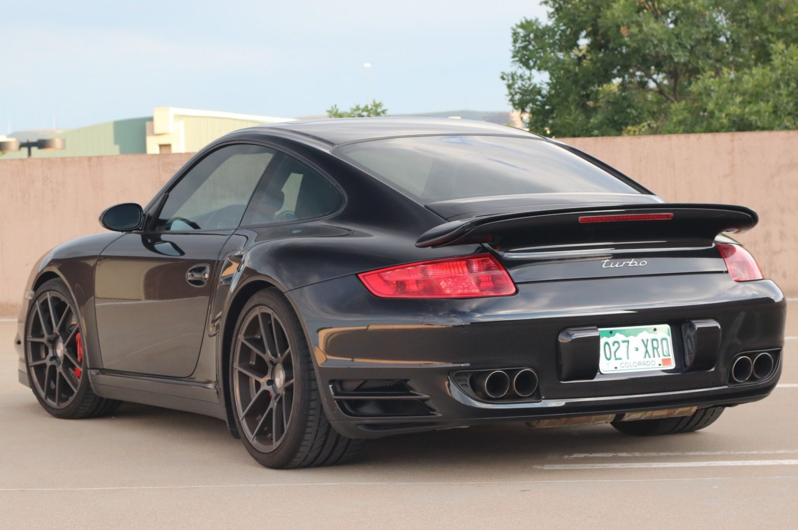 2007 Porsche 911 Turbo Wants To Entice You With Its 6-Speed Manual And Carbon Package