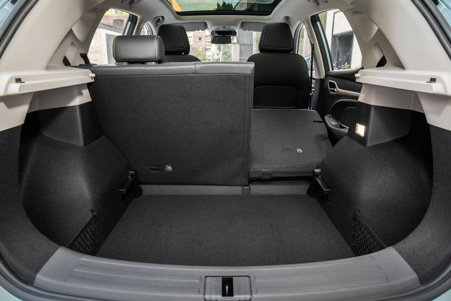 MG Racks Up 2,000 Orders For ZS EV, Extends Discounts To Next 1,000 Buyers