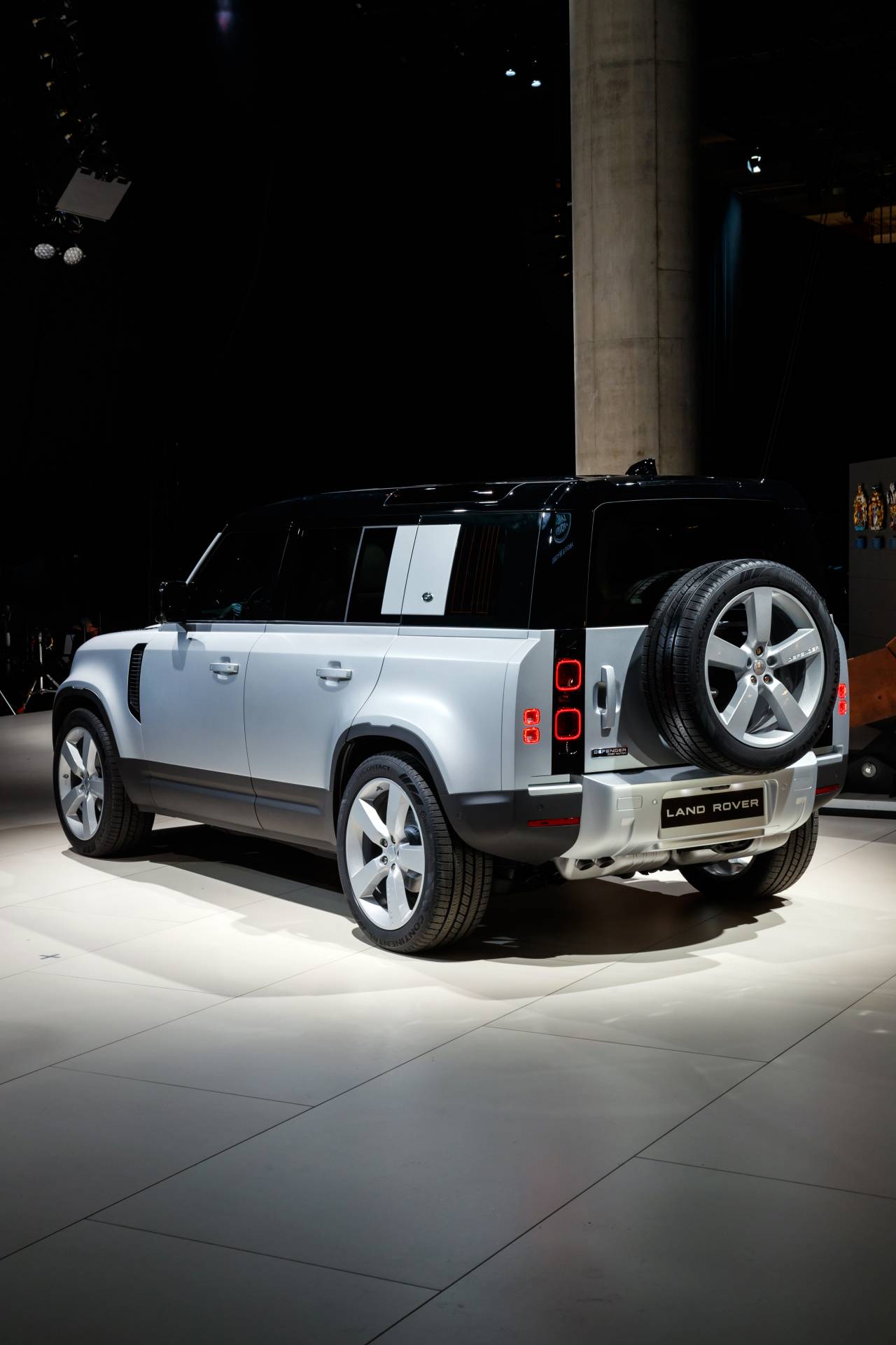 2020 Land Rover Defender Yours From $50,925 In The U.S., £45,240 In Britain