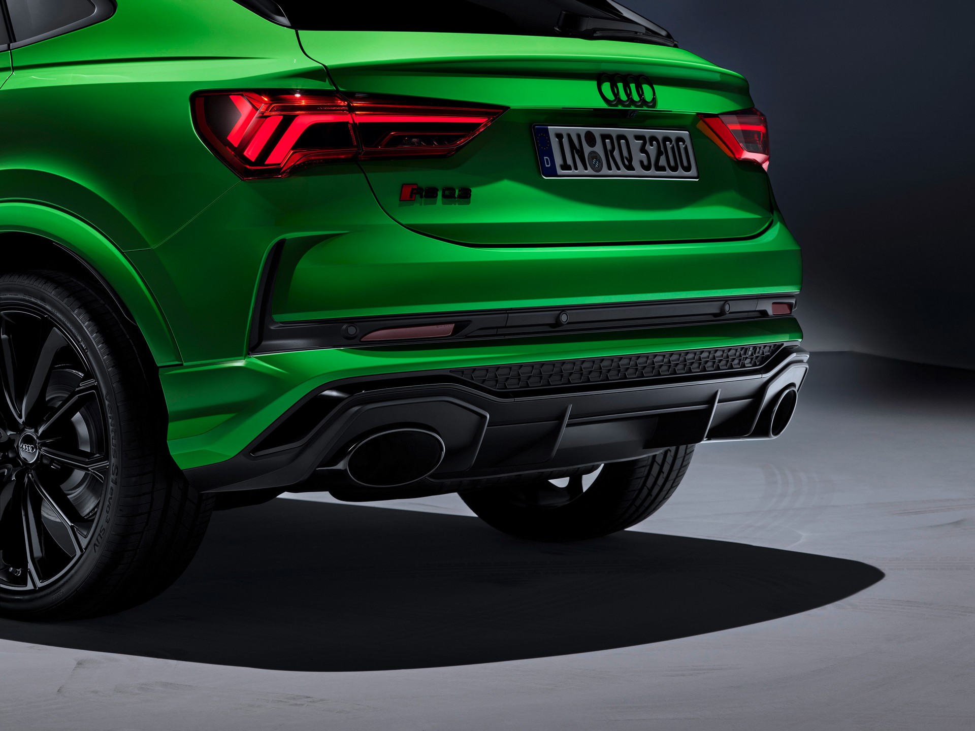 Audi RS Q3 And RS Q3 Sportback Debut With 395 HP