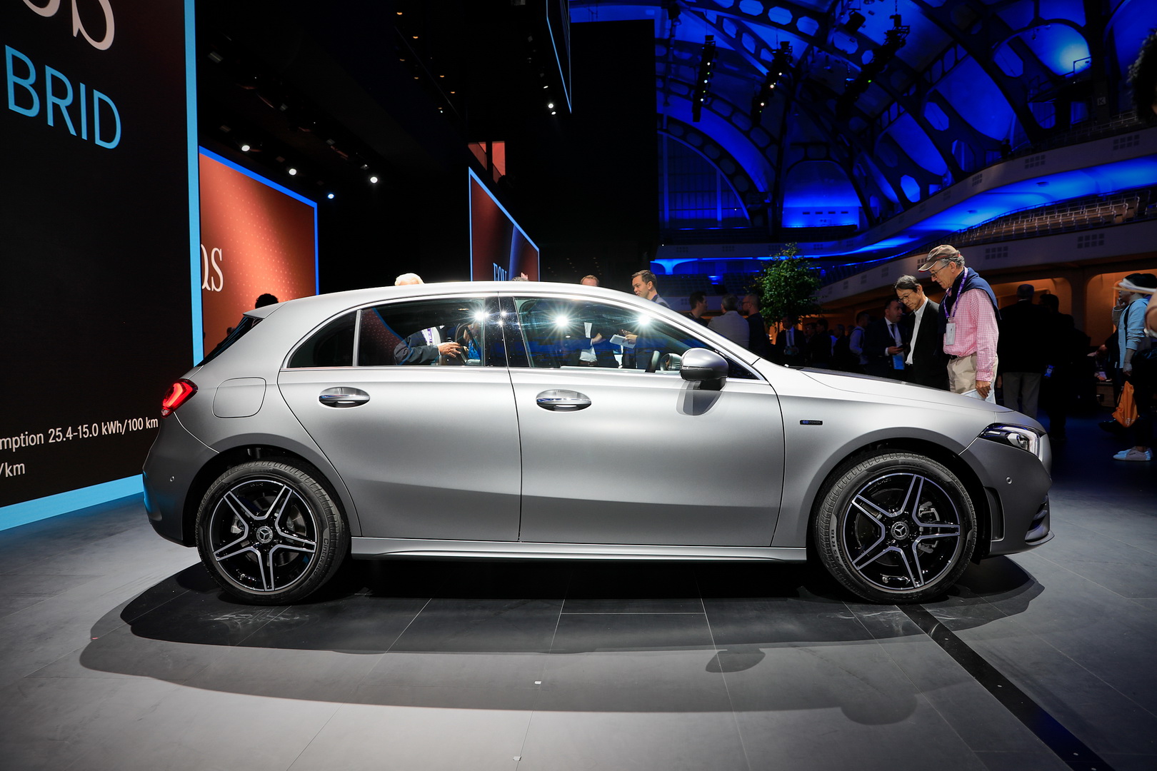 2020 Mercedes-Benz A250e And B250e Plug Into The Heart Of The Compact Segment