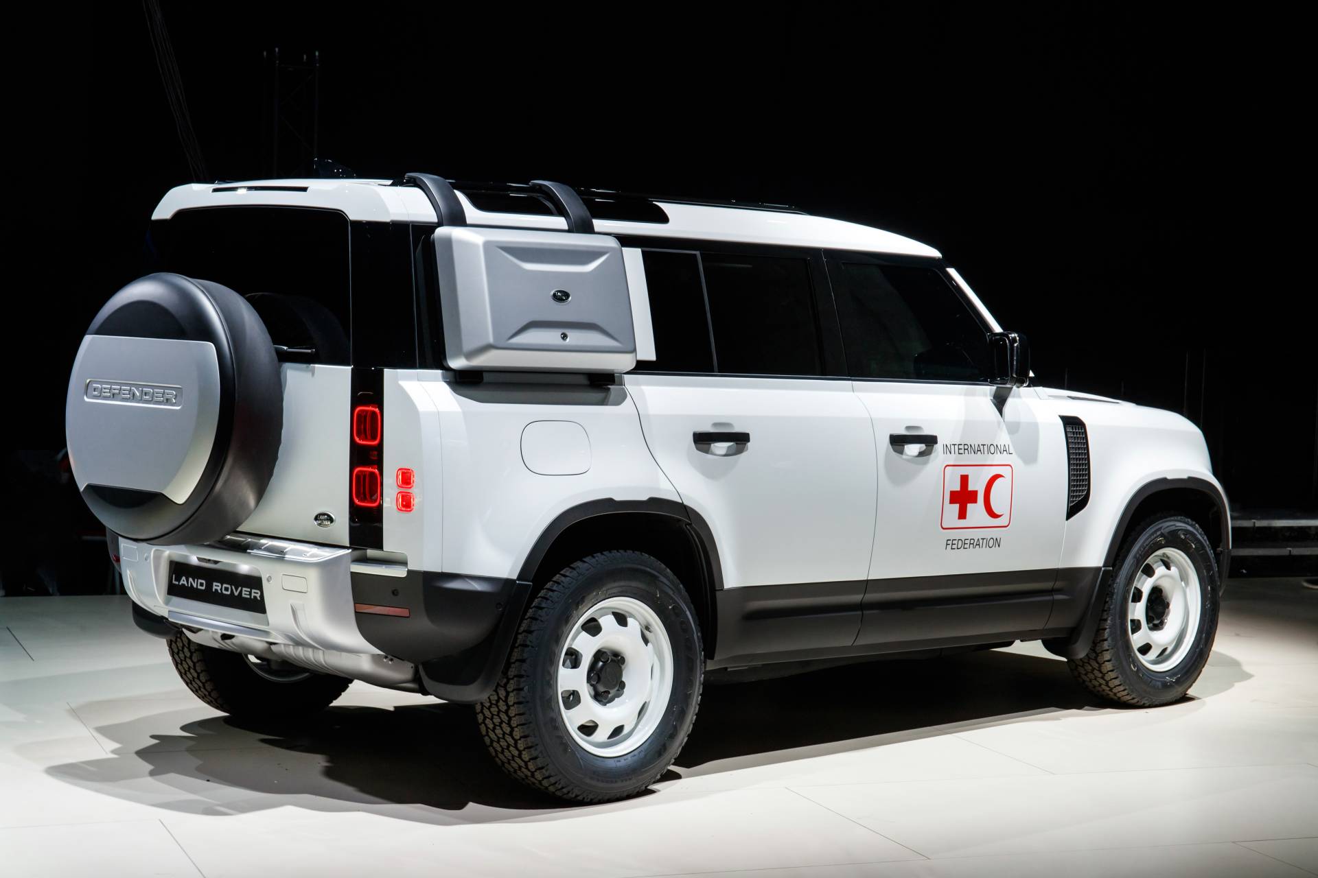 2020 Land Rover Defender Yours From $50,925 In The U.S., £45,240 In Britain