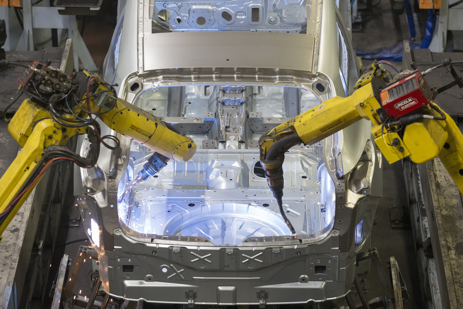 Nissan To Offload Subsidiary For $1 Billion As It Cuts Costs And Jobs