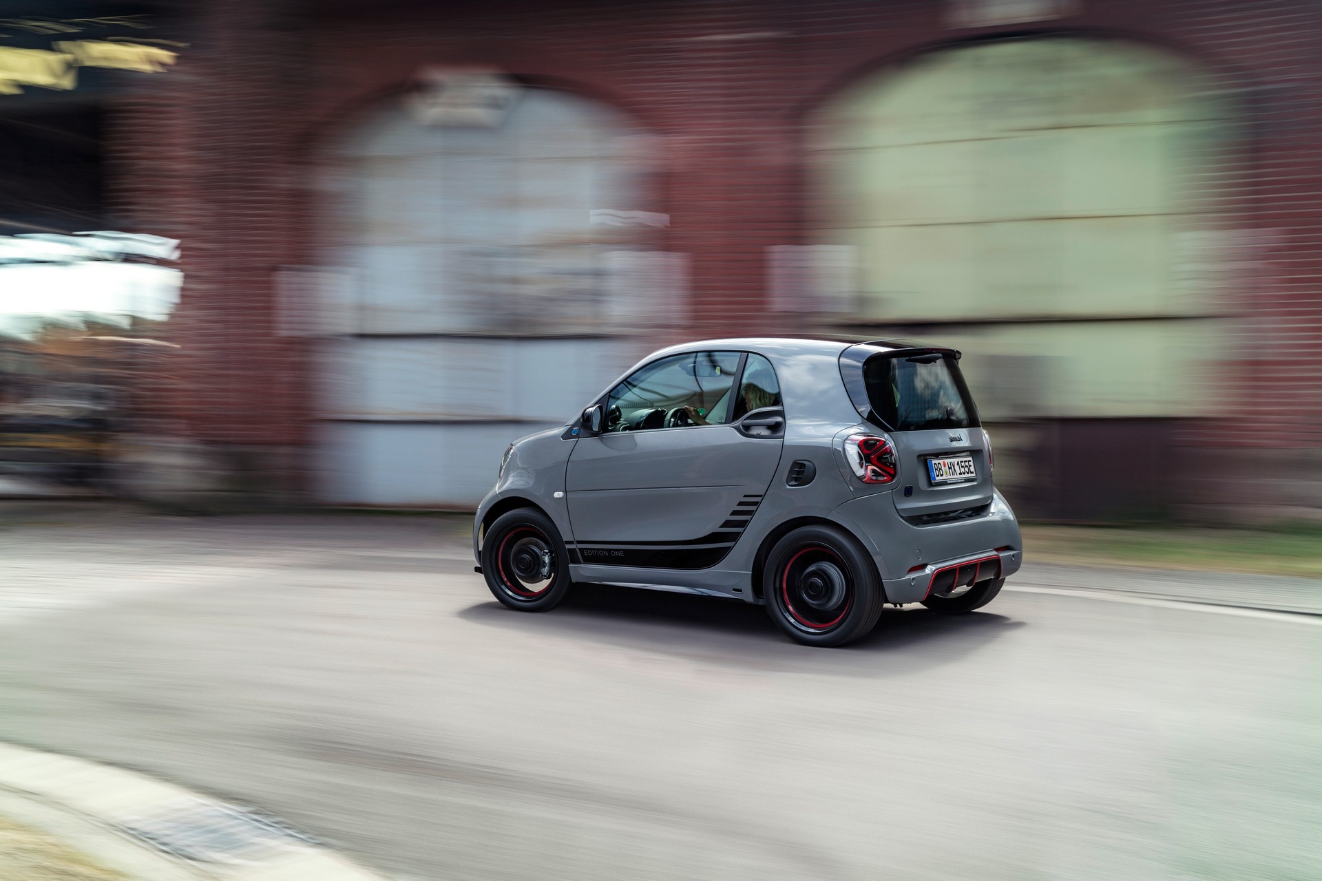 2020 Smart EQ ForTwo And ForFour Revealed With New Looks, Same Dismal Powertrain