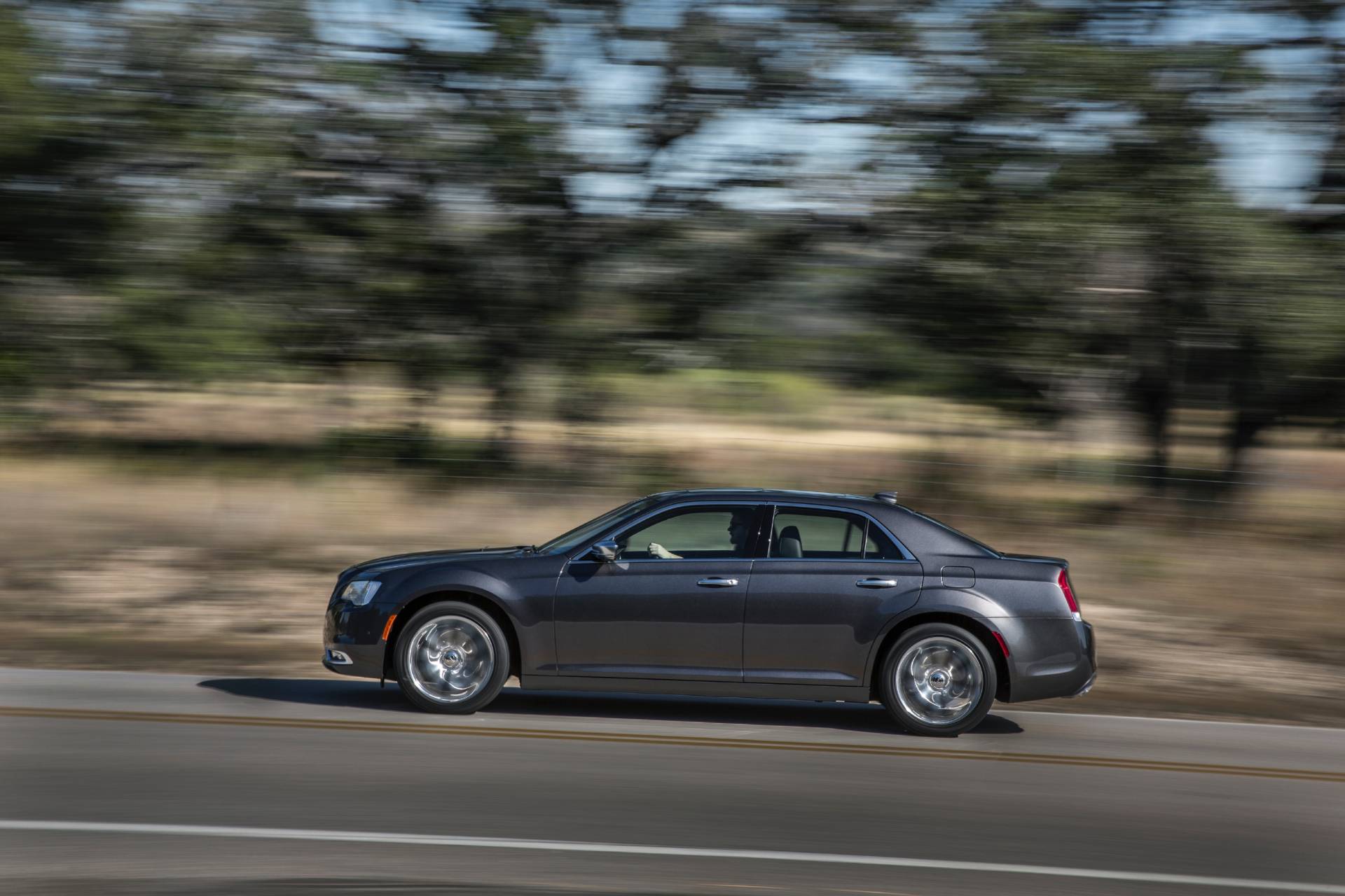 2020 Chrysler 300 Gains Red S Appearance Package – And Not Much Else