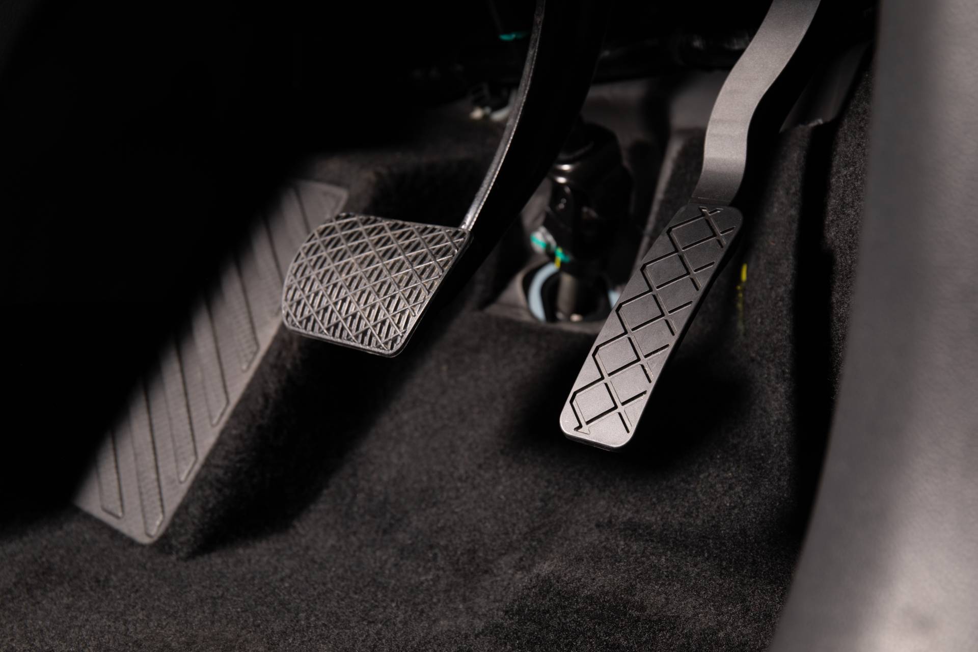 MG Racks Up 2,000 Orders For ZS EV, Extends Discounts To Next 1,000 Buyers