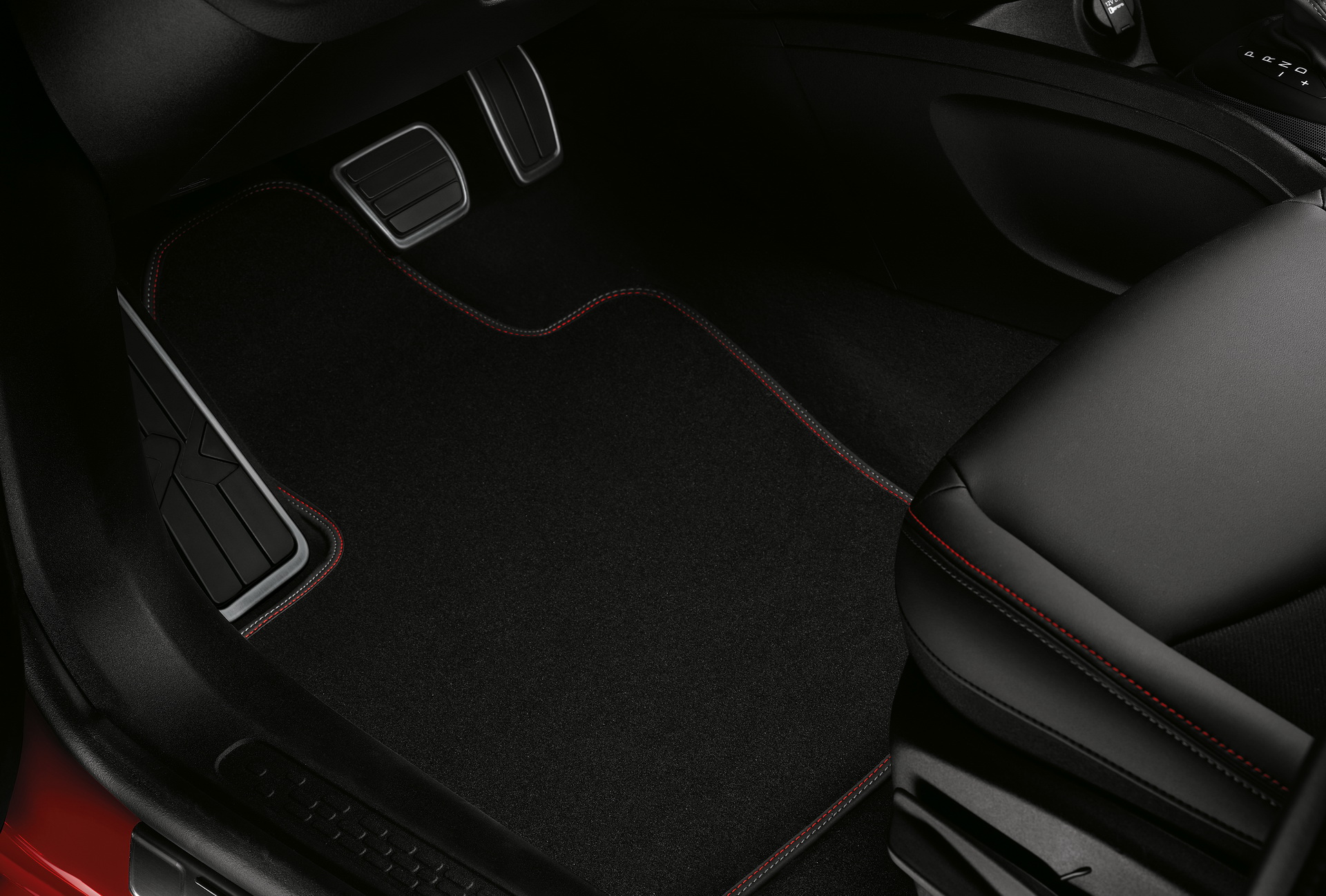 New, Range-Topping Fiat 500X Sport Offers Better Handling And Sharper Looks