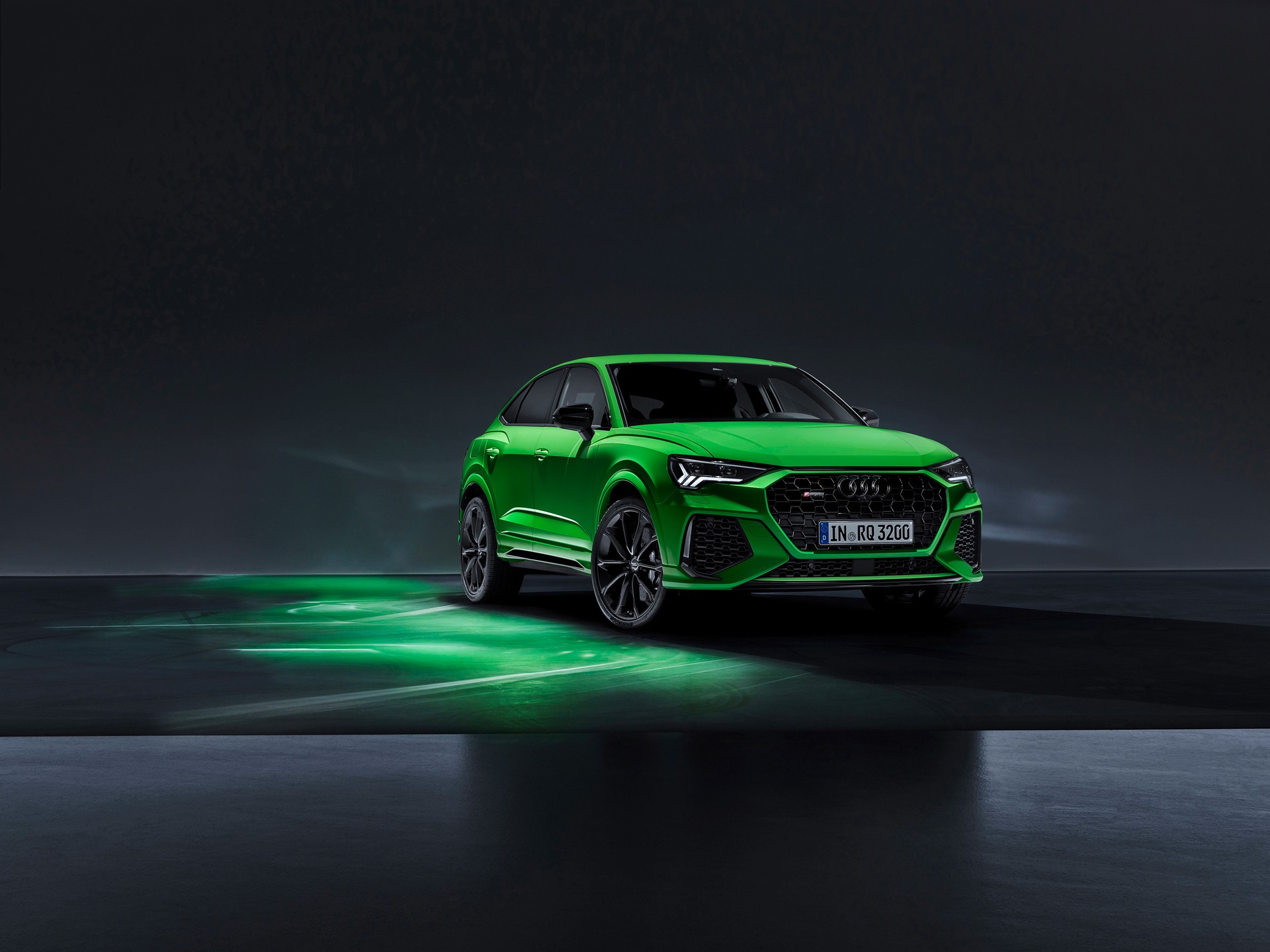Audi RS Q3 And RS Q3 Sportback Debut With 395 HP