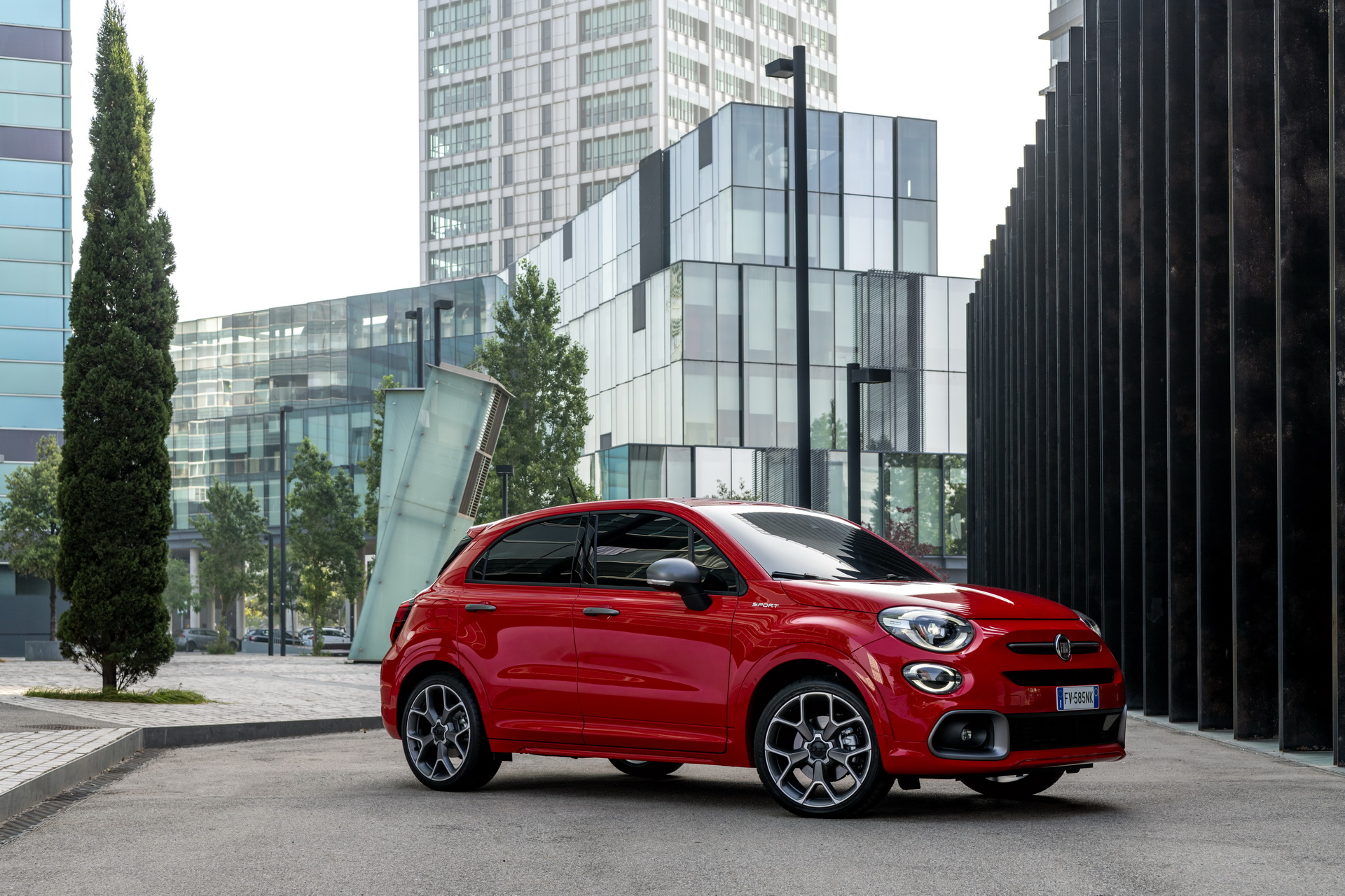 New, Range-Topping Fiat 500X Sport Offers Better Handling And Sharper Looks