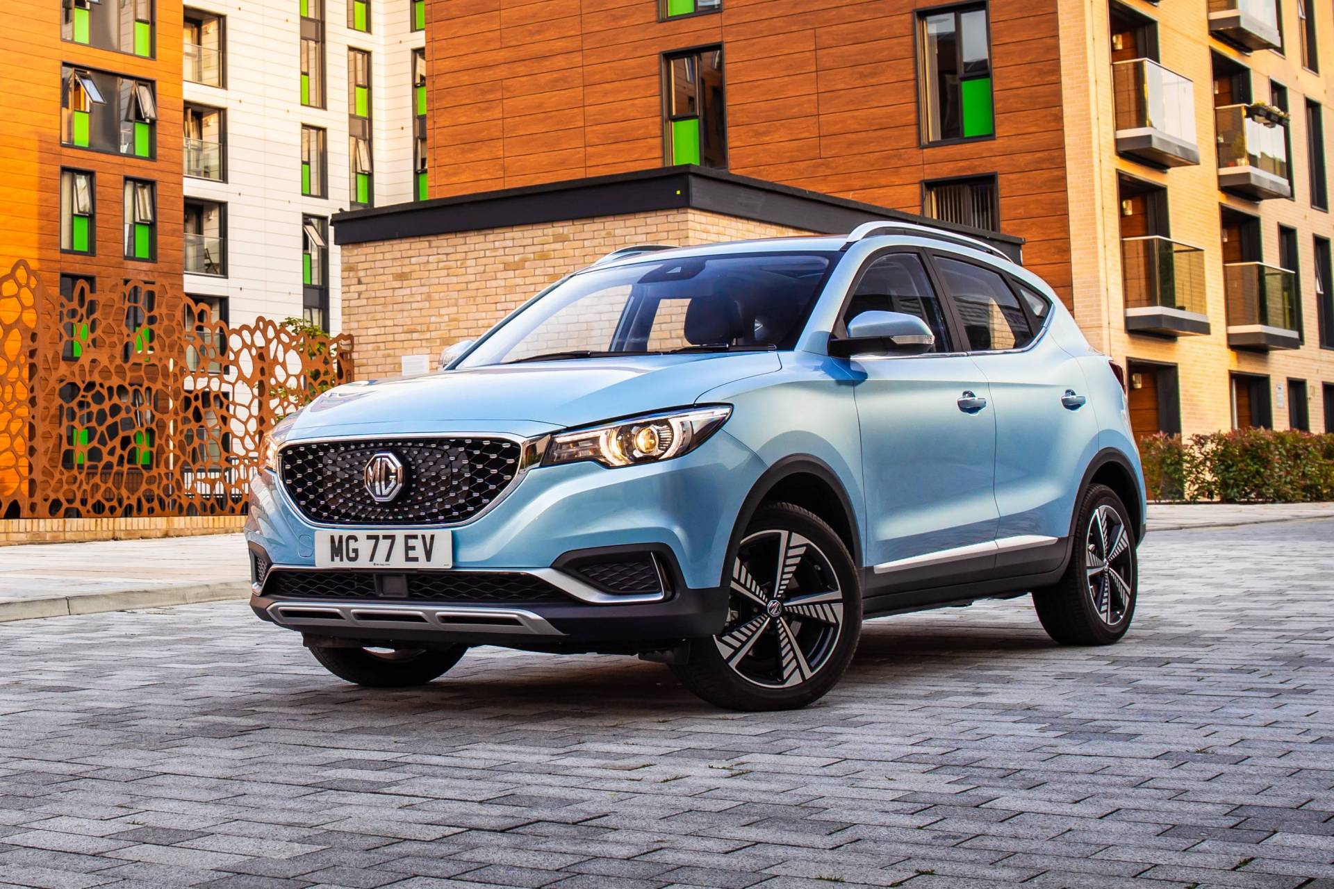 MG Racks Up 2,000 Orders For ZS EV, Extends Discounts To Next 1,000 Buyers