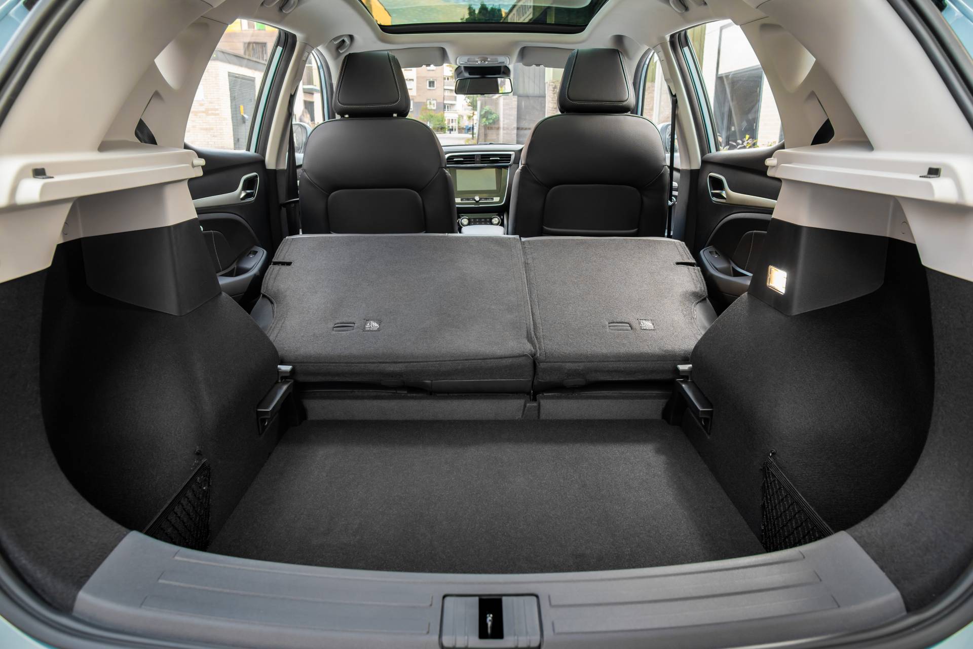 MG Racks Up 2,000 Orders For ZS EV, Extends Discounts To Next 1,000 Buyers