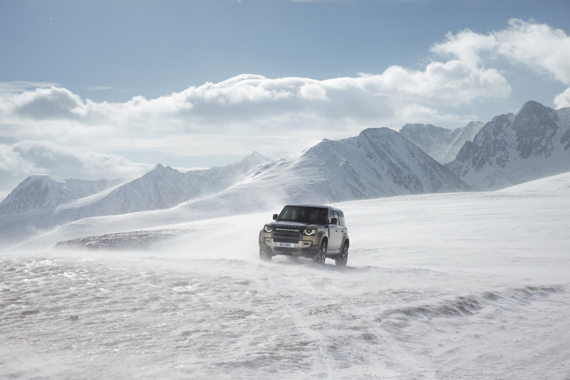 2020 Land Rover Defender Reborn As A Modern 4×4 With Advanced Tech