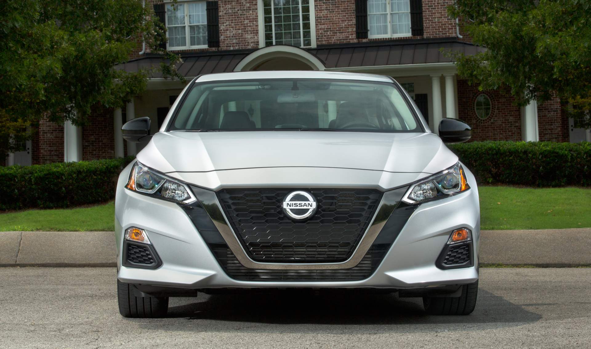 More Than 1.2 Million Nissan And Infiniti Models Recalled Due To Reverse Camera Issues