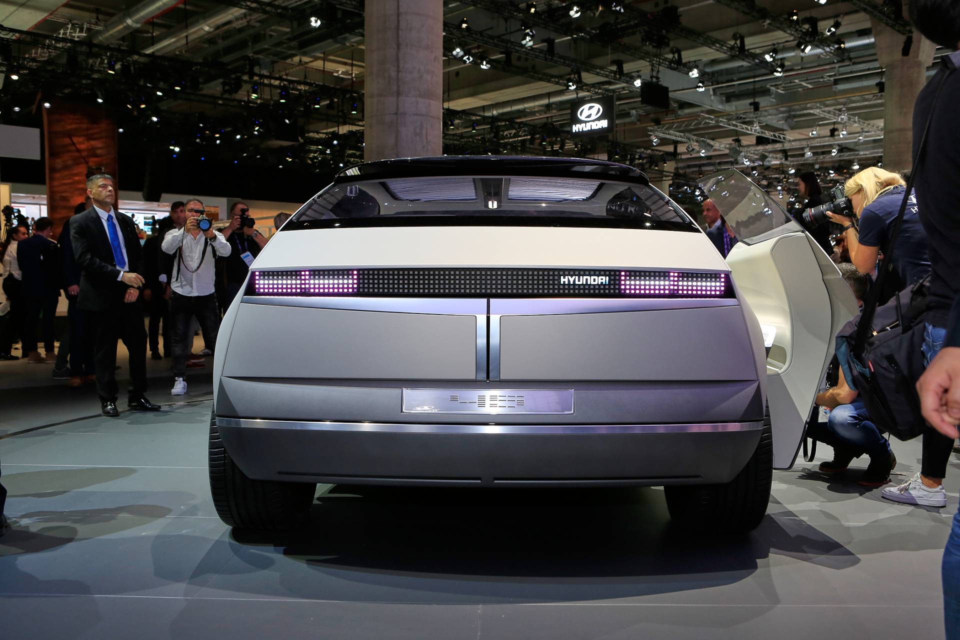 Hyundai 45 EV Concept Finds Inspiration In The Past For The Design Of Upcoming EVs