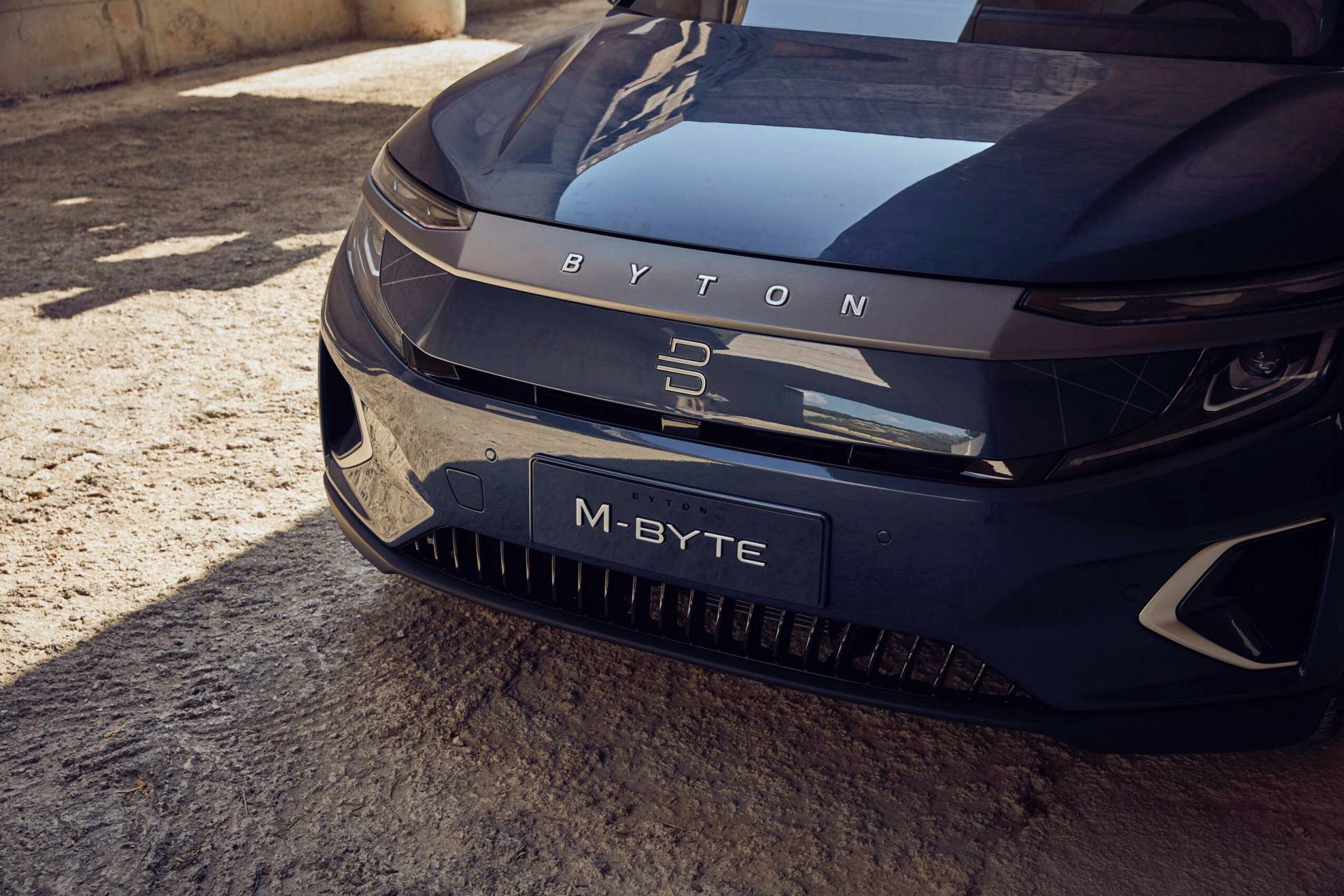 Production Byton M-Byte EV Retains Ginormous 48-Inch Digital Dash, Starts At €45,000