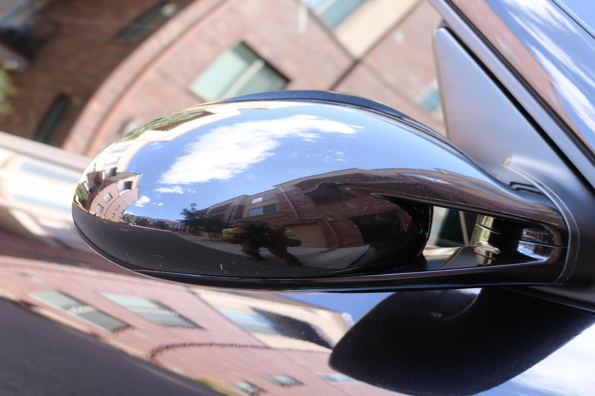 2007 Porsche 911 Turbo Wants To Entice You With Its 6-Speed Manual And Carbon Package