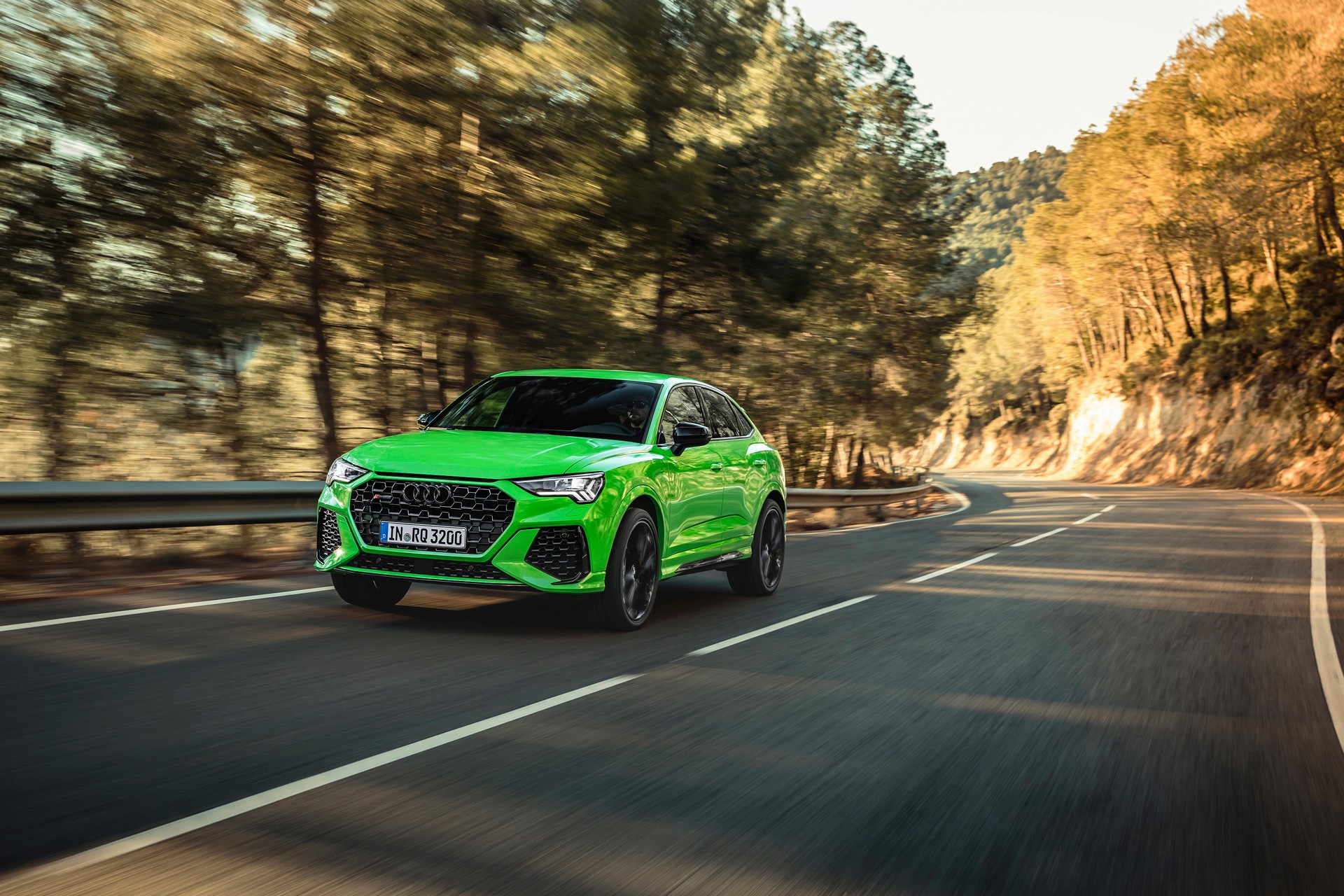 Audi RS Q3 And RS Q3 Sportback Debut With 395 HP
