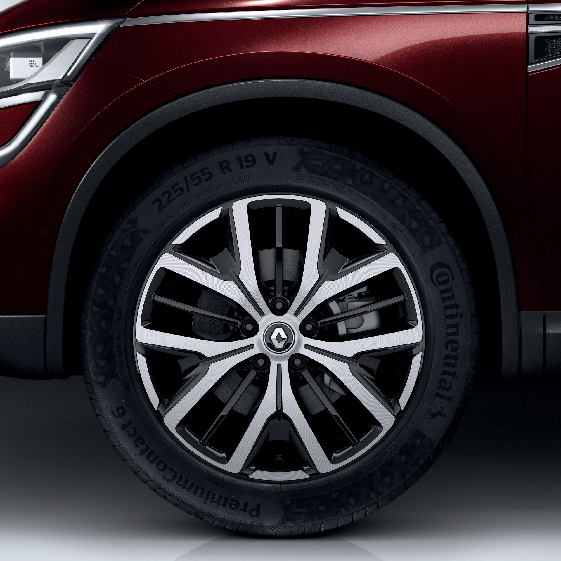 Updated Renault Koleos Priced From £28,195 In The UK