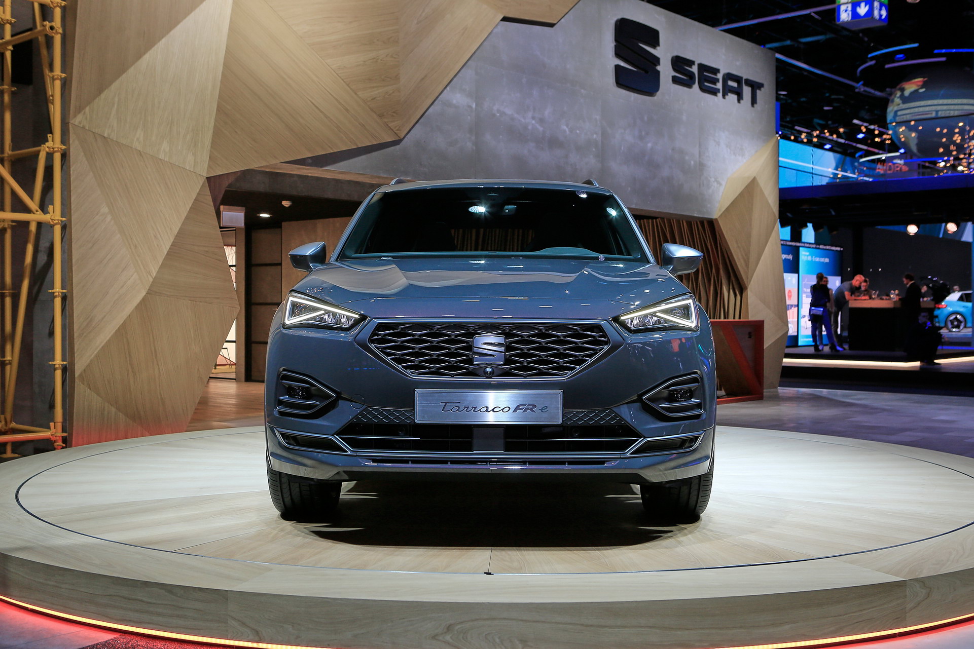SEAT Tarraco PHEV Shows Up In Frankfurt In FR Trim With 241 HP