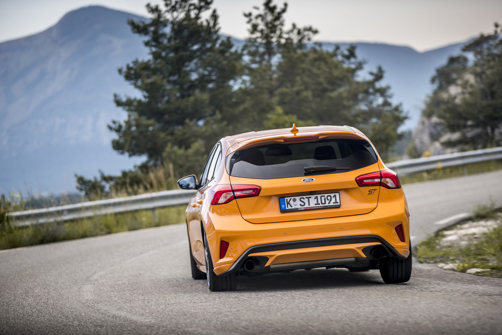 2020 Ford Focus ST Heads Down Under With 276 HP Petrol Four, AUD $44,690 Starting Price
