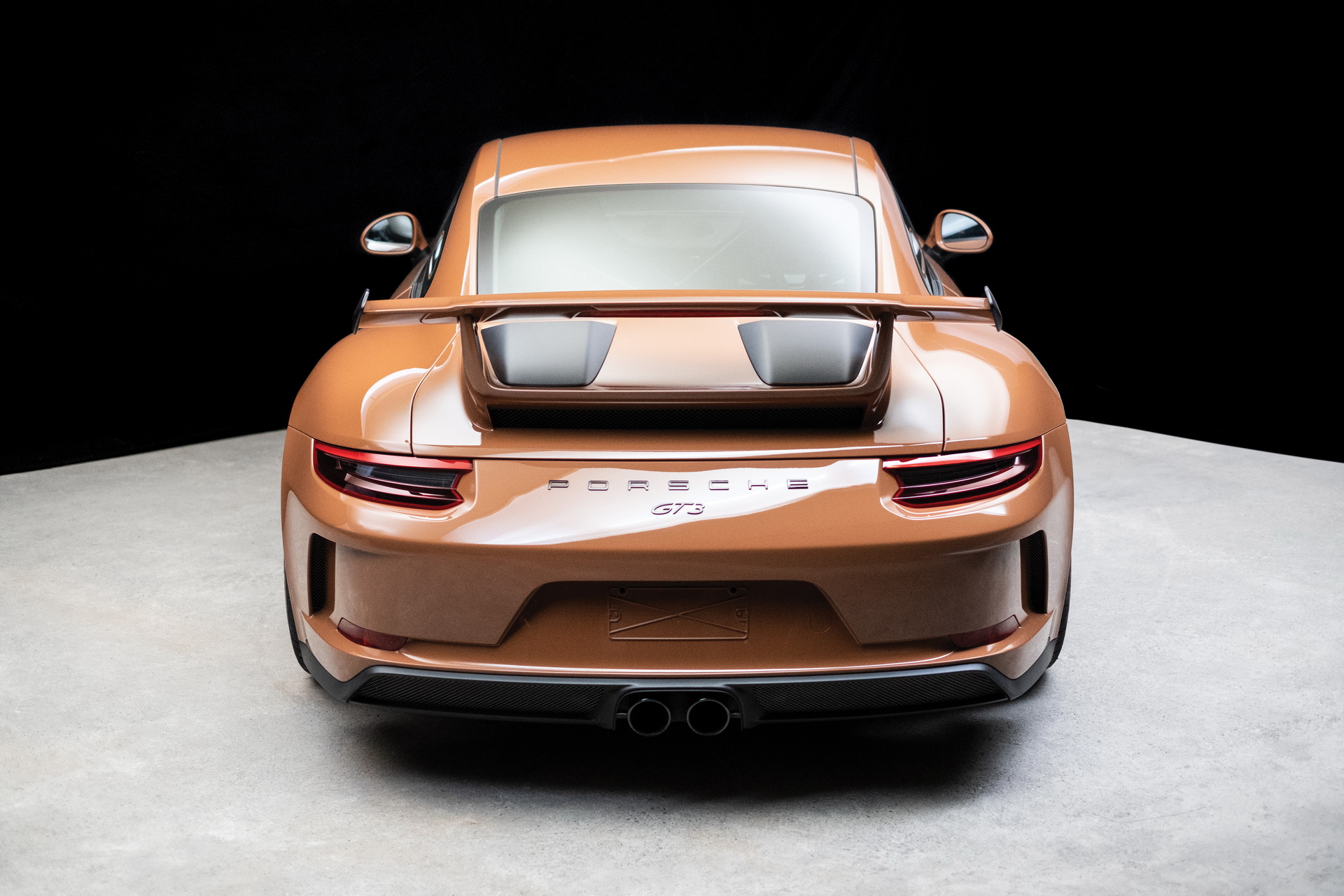 This Paint-to-Sample Porsche 911 GT3 Might Just Be Our New Favorite Spec