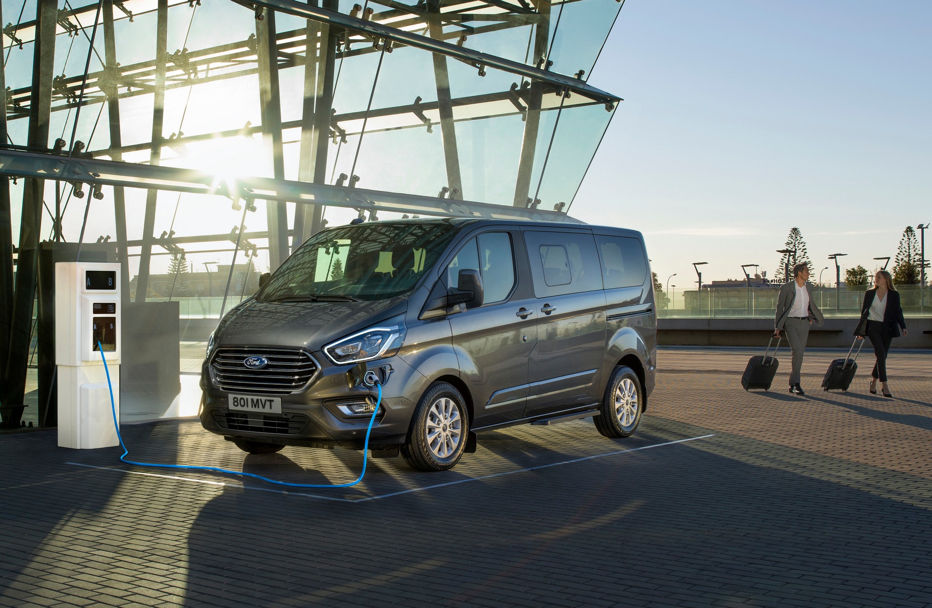 Ford Transit And Tourneo Plug-In Hybrids Detailed, Offer Up To 35 Miles Of Electric-Only Range