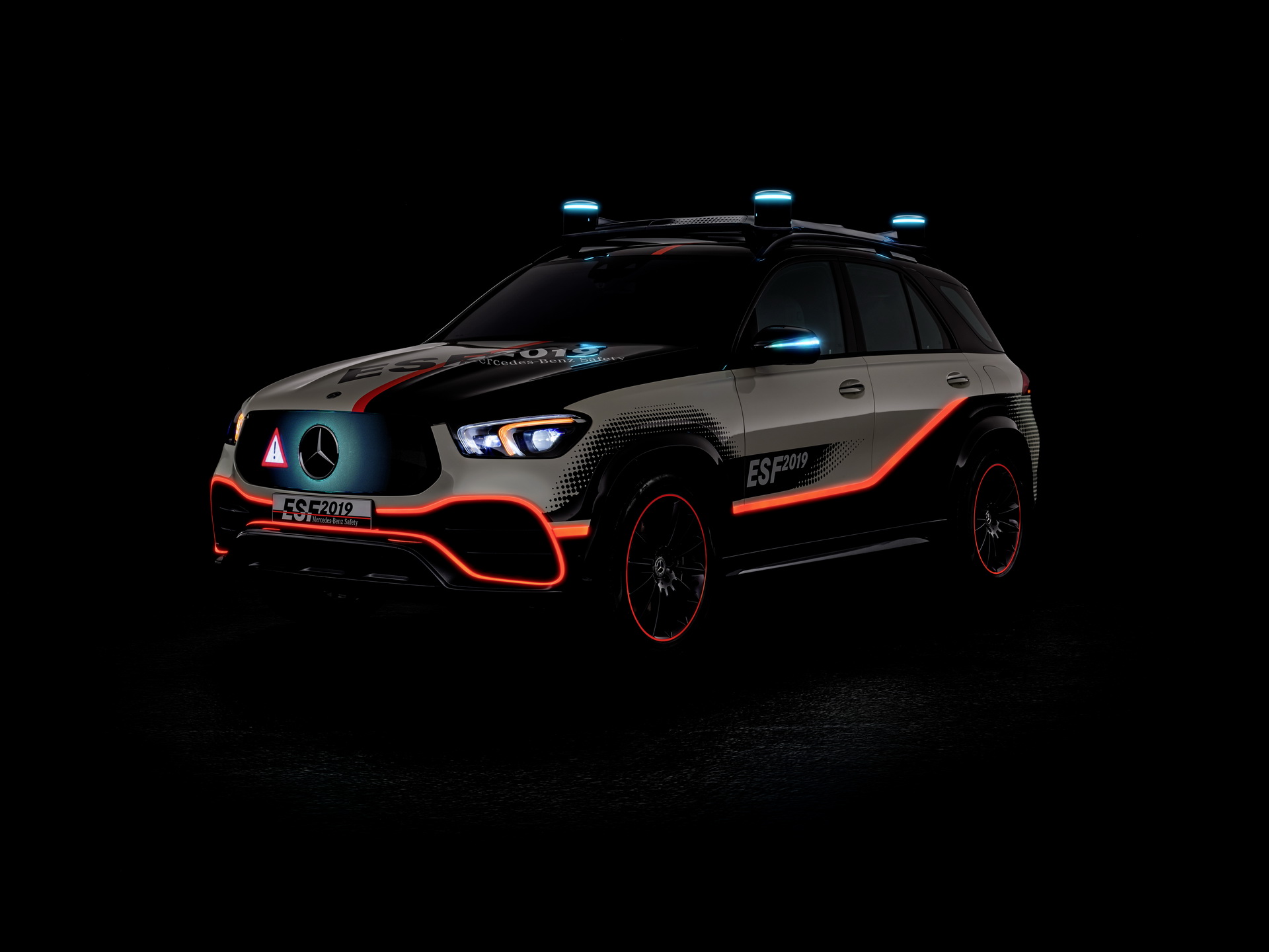 Mercedes’ New Experimental Safety Vehicle Is The World’s Most Clever GLE