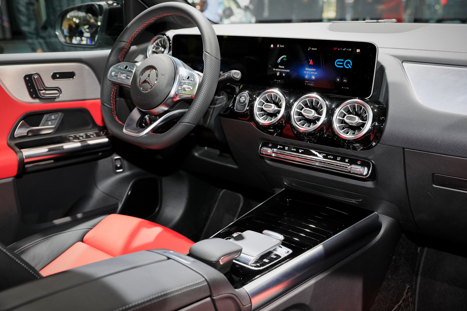 2020 Mercedes-Benz A250e And B250e Plug Into The Heart Of The Compact Segment