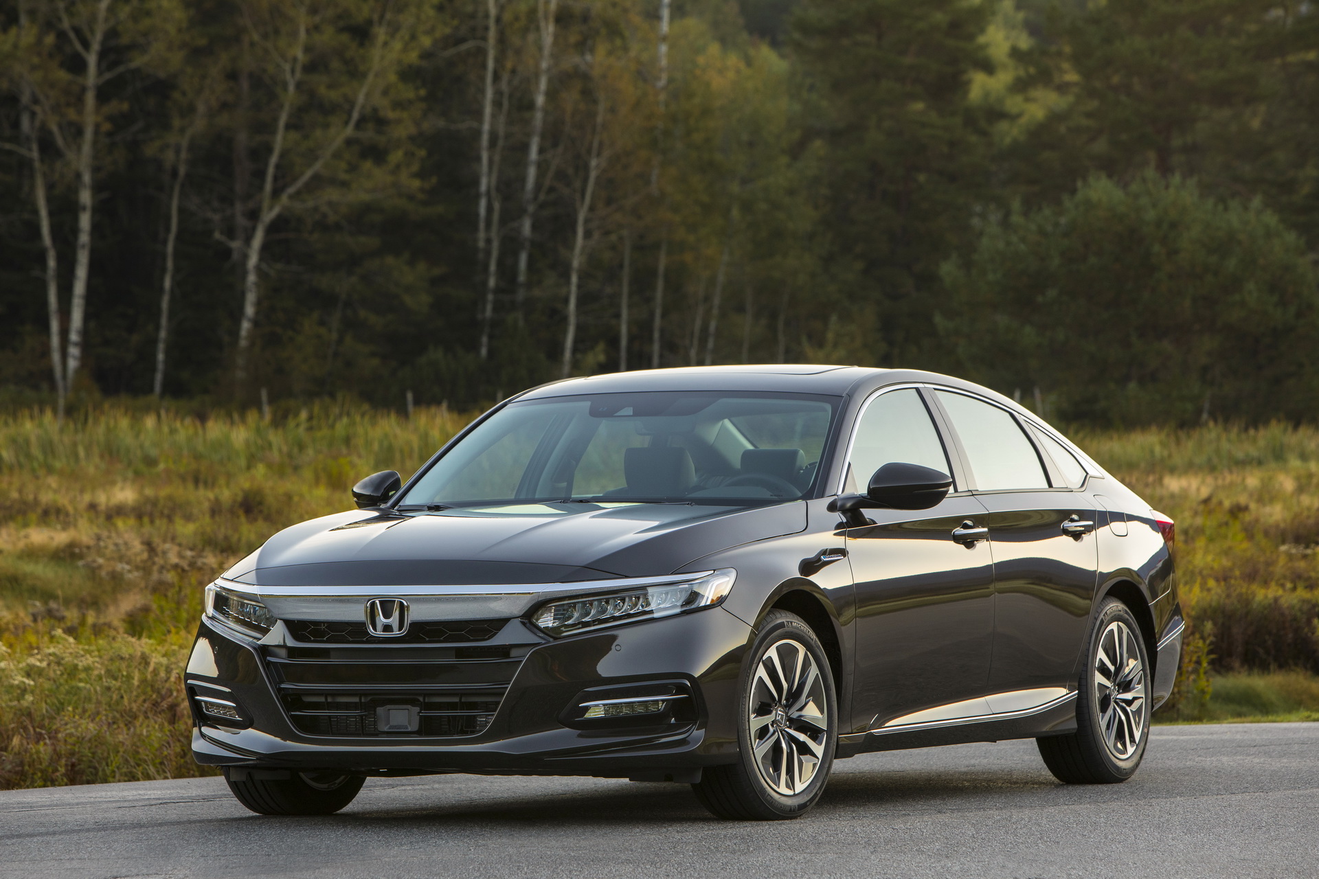 2020 Honda Accord Hybrid Priced From $26,400, Returns 48 MPG Combined