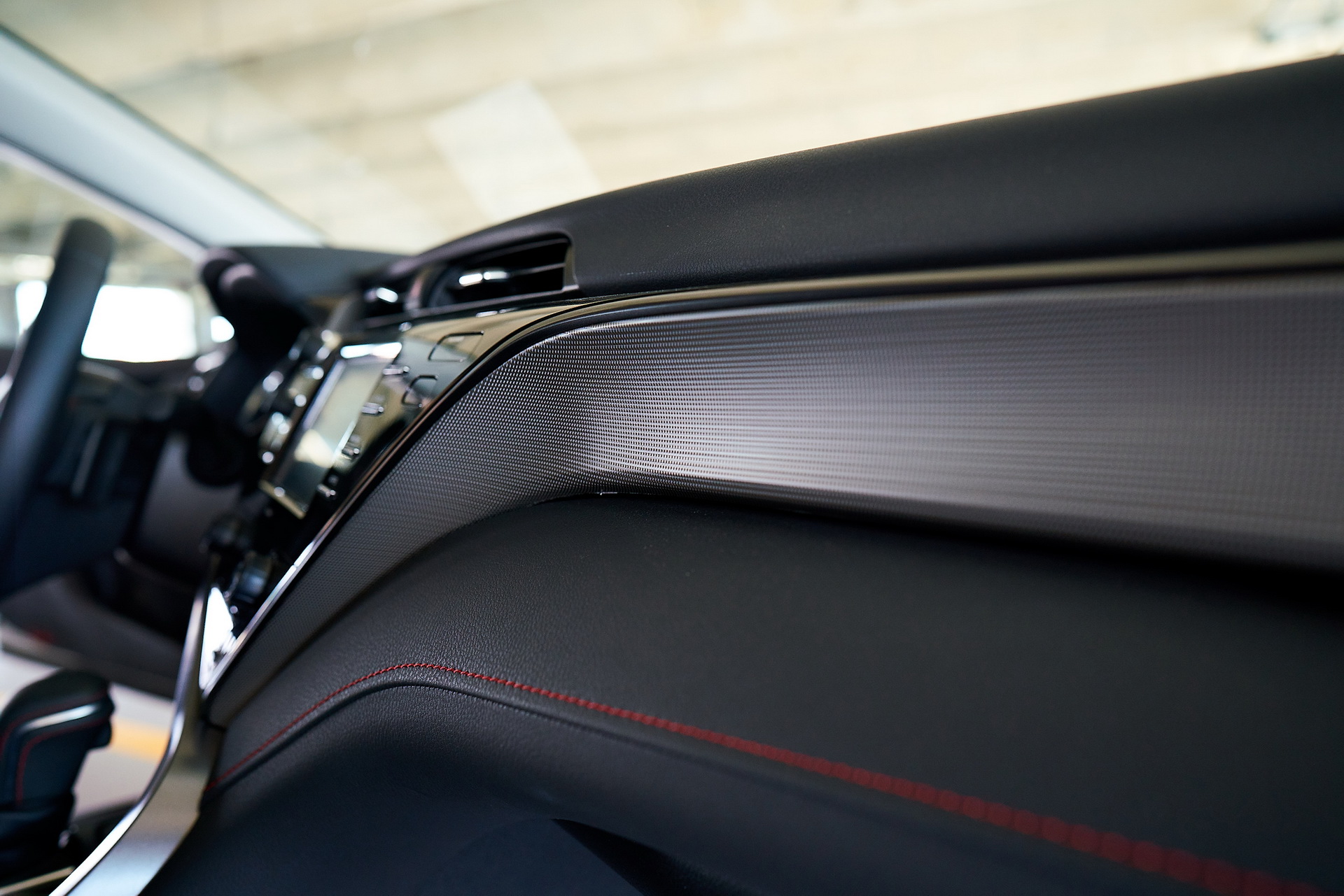 Toyota Details Sporty-Looking Camry And Avalon TRD